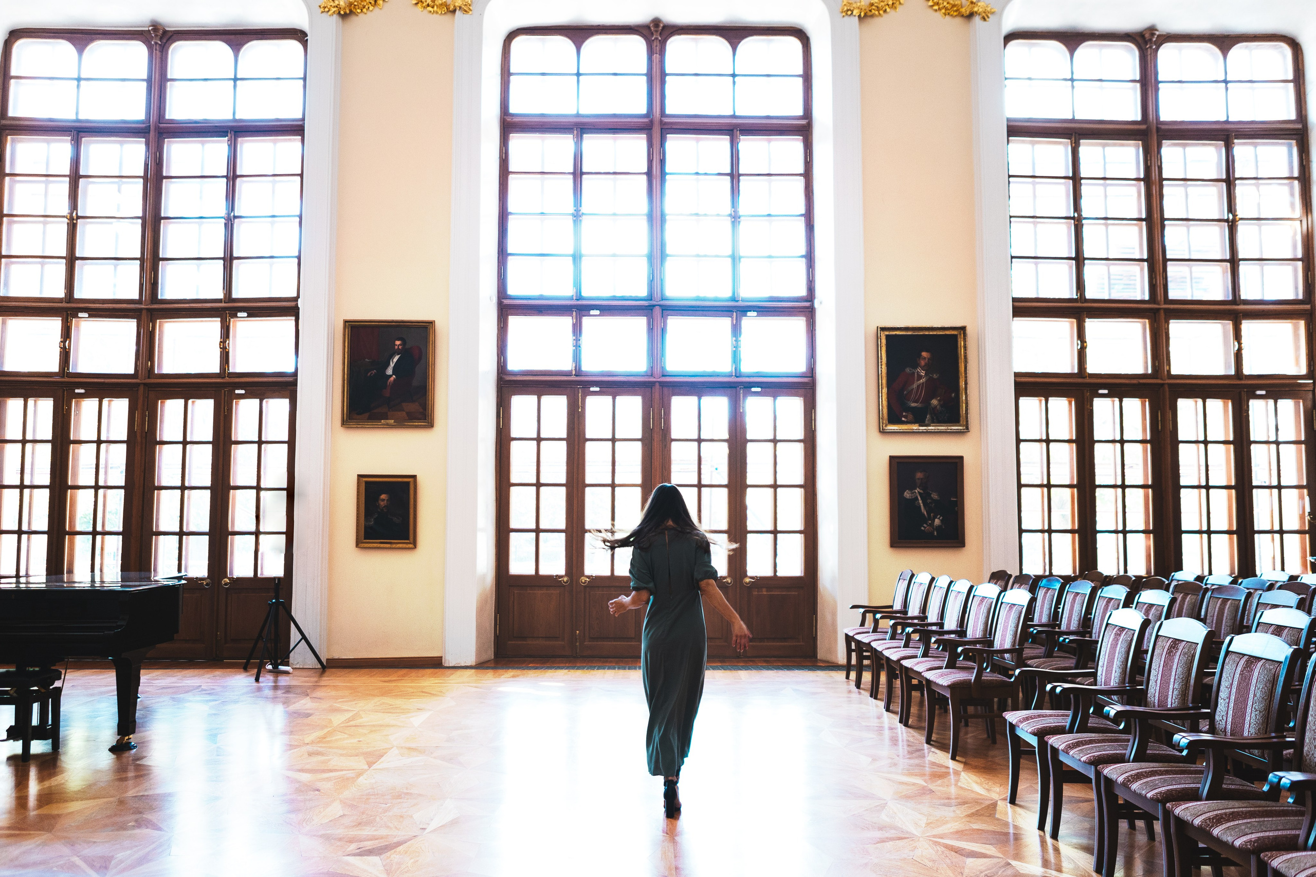 Юлия. Музей ''Дворец Алфераки'' и вокруг. Фотограф, Таганрог, Руслан Степущенко