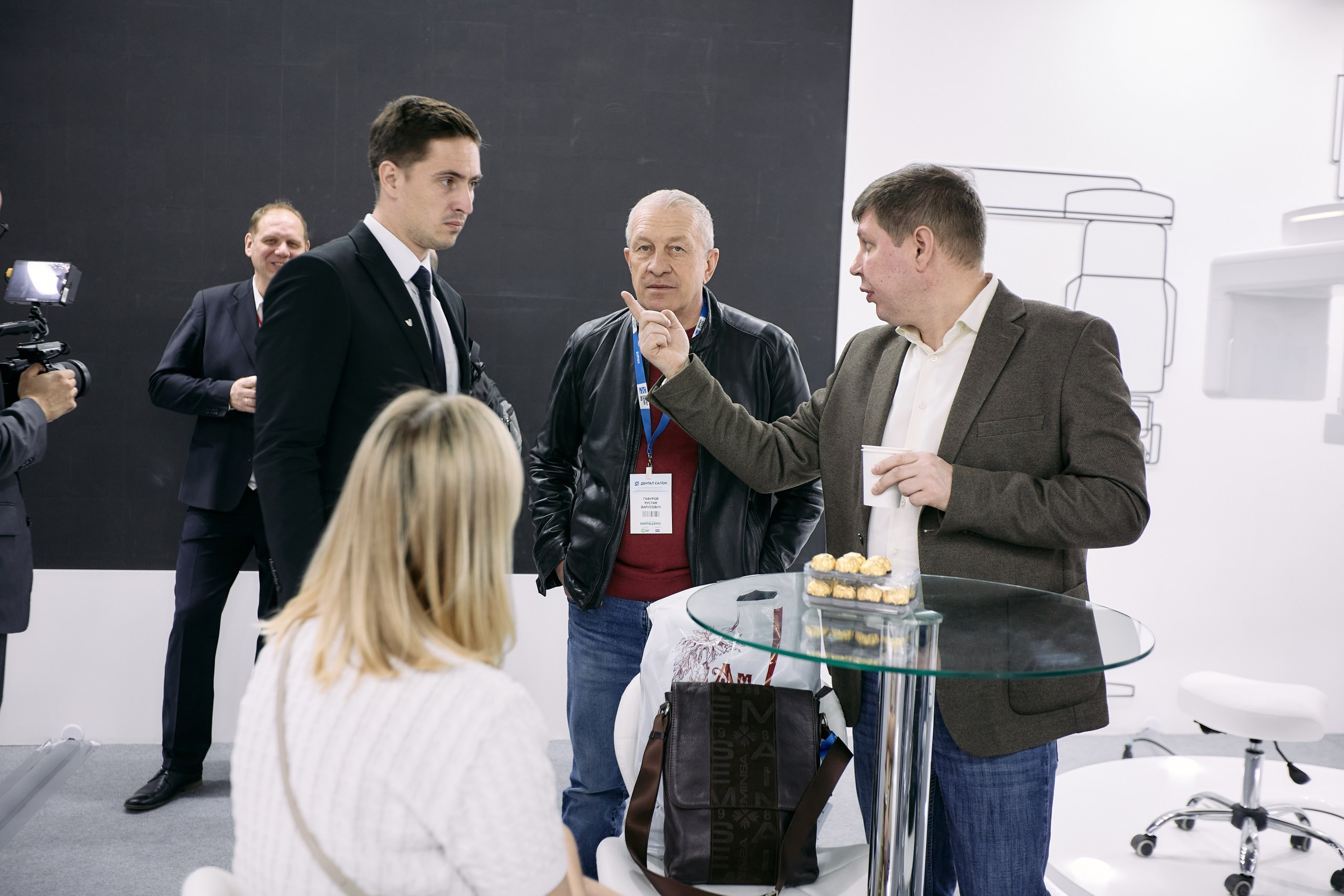 Дентал Салон 2026: Vatech. Свадебный и репортажный фотограф Дмитрий Кононенко