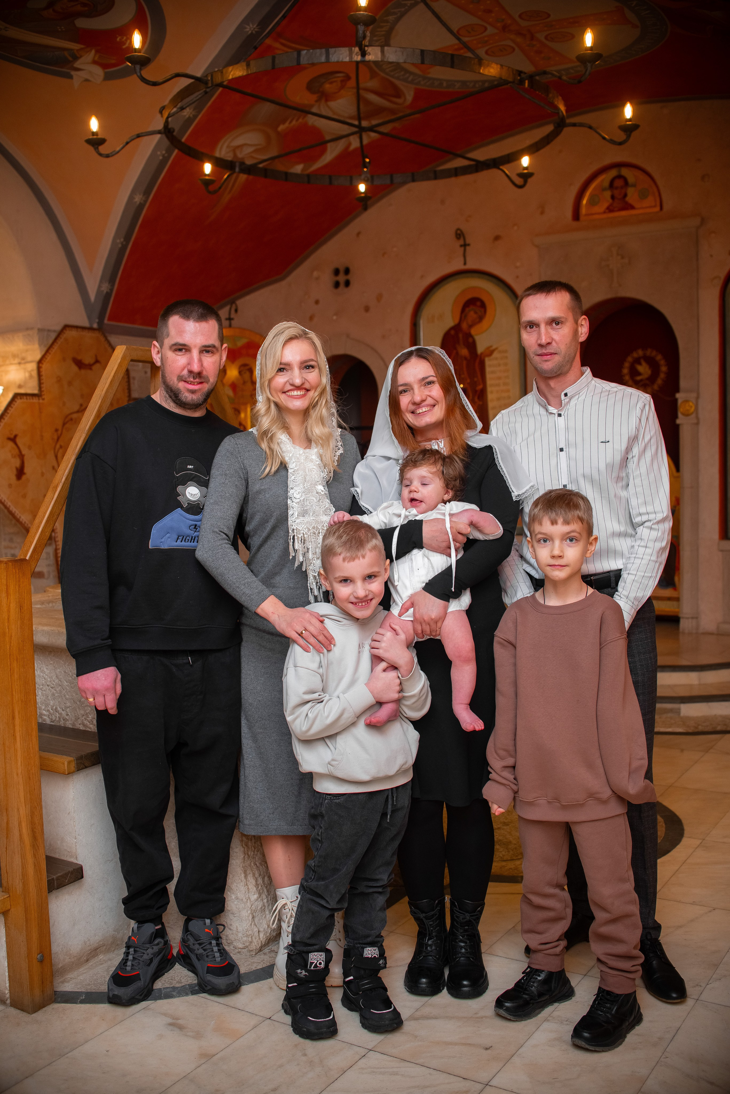 Крещение Василисы в Свято-Елисаветинском монастыре. Семейный фотограф на выписку из роддома и крещение Минск Настя Гришук