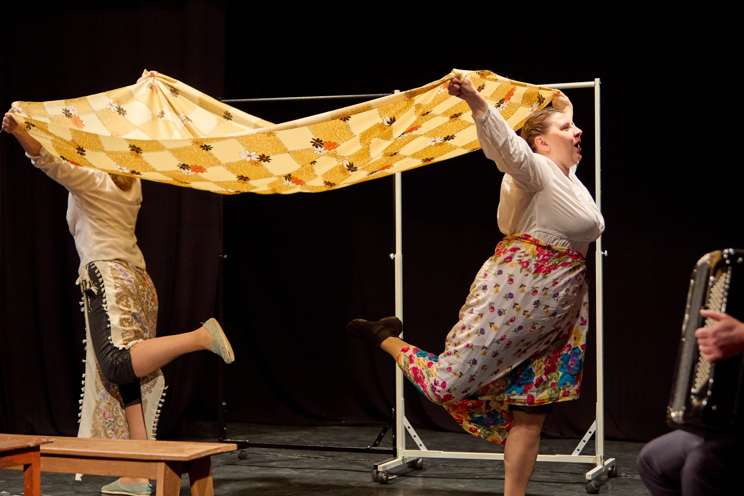 Здравствуйте, люди!. Санкт-Петербургский драматический театр «Палитра»