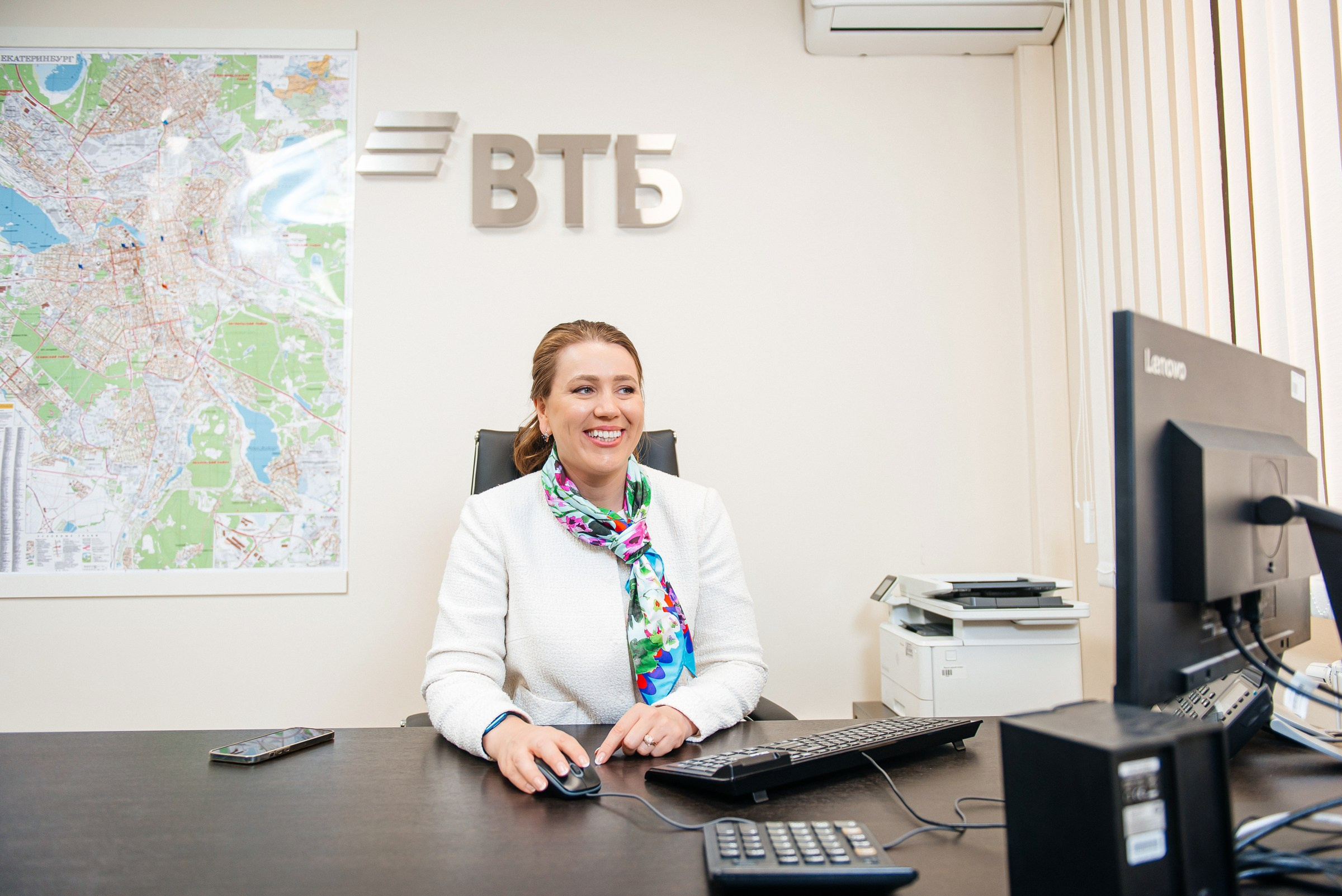 Деловая фотосессия в Екатеринбурге. Фотограф Ирина Смирнова. Профессиональный фотограф в Екатеринбурге Ирина Смирнова