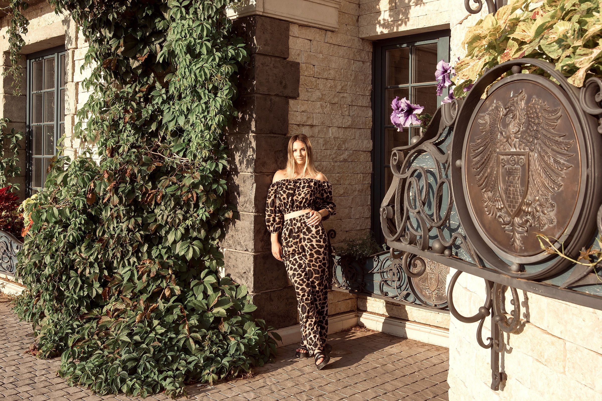 Фотосессия у Замка Гарибальди. Фотограф Оксана Сафонова г. Тольятти