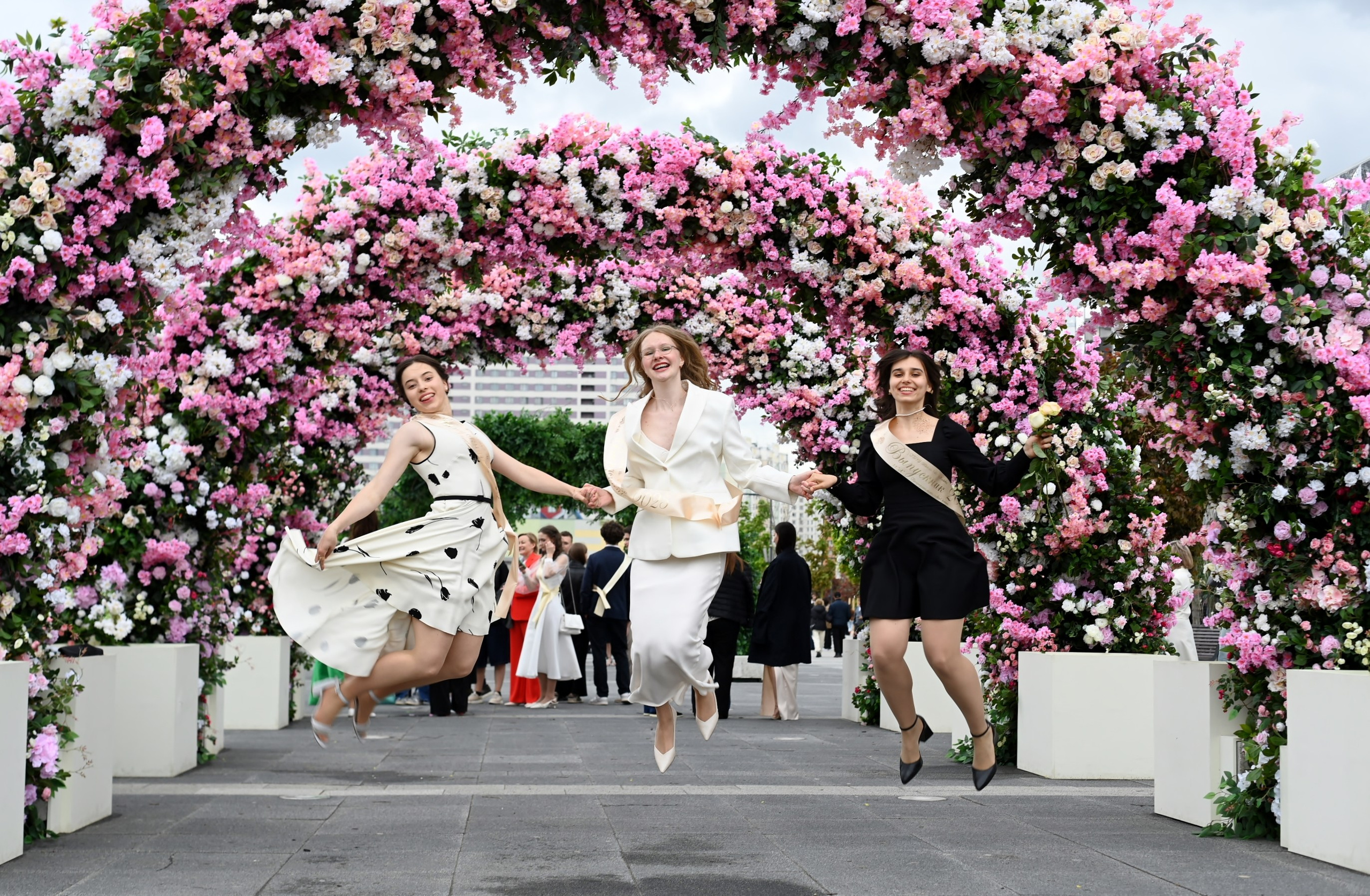 Последний Звонок в школе 1409 на Ходынке. Свадебный и семейный фотограф в Москве Ирина Гончарова