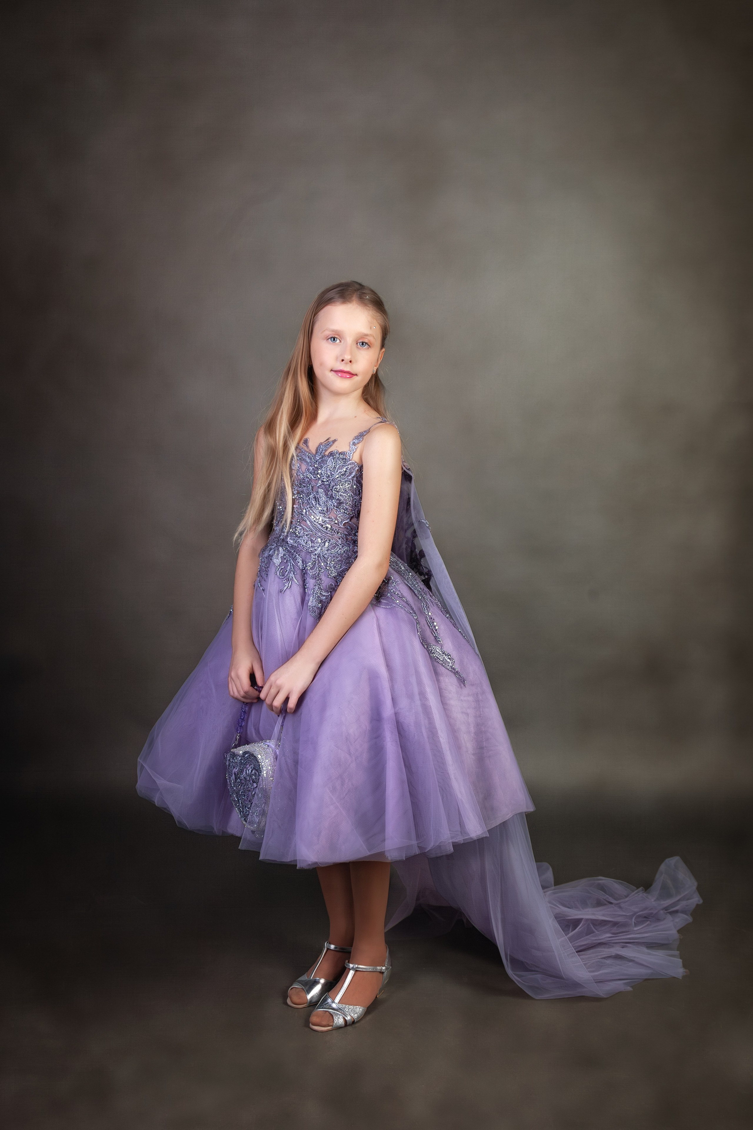 Презентация платья (студийный портрет). Фотограф и ретушер Маргарита Павлюк Москва