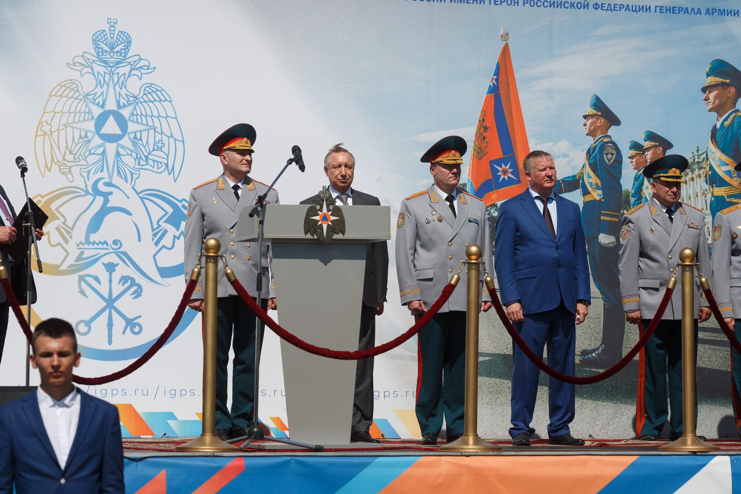 Выпуск офицеров СПб УГПС МЧС России. Свадебный фотограф Игорь Брундасов 8PHOTO на свадьбу венчание загс СПб