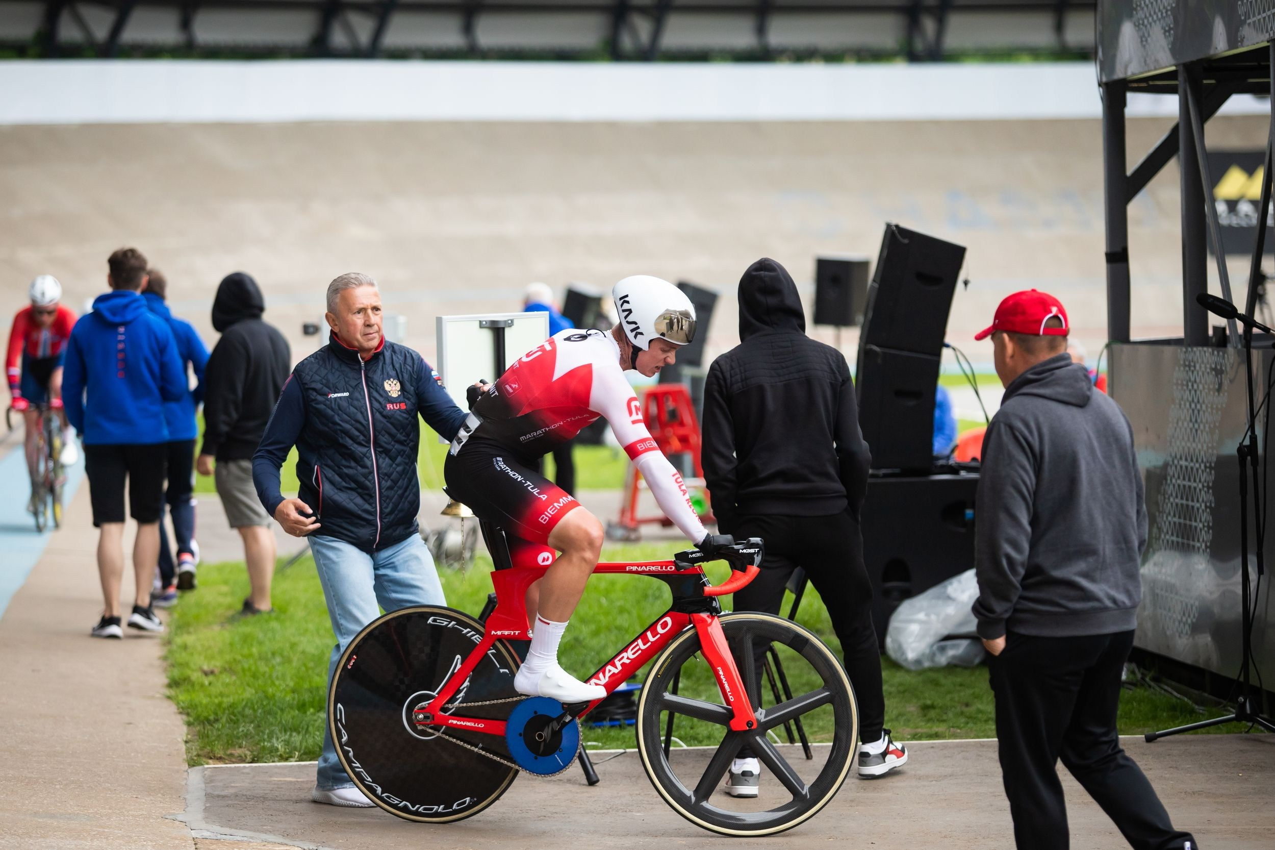 Соревнования по велоспорту «Большой приз Тулы» (19 мая 2023). Репортажный фотограф Алексей Пирязев