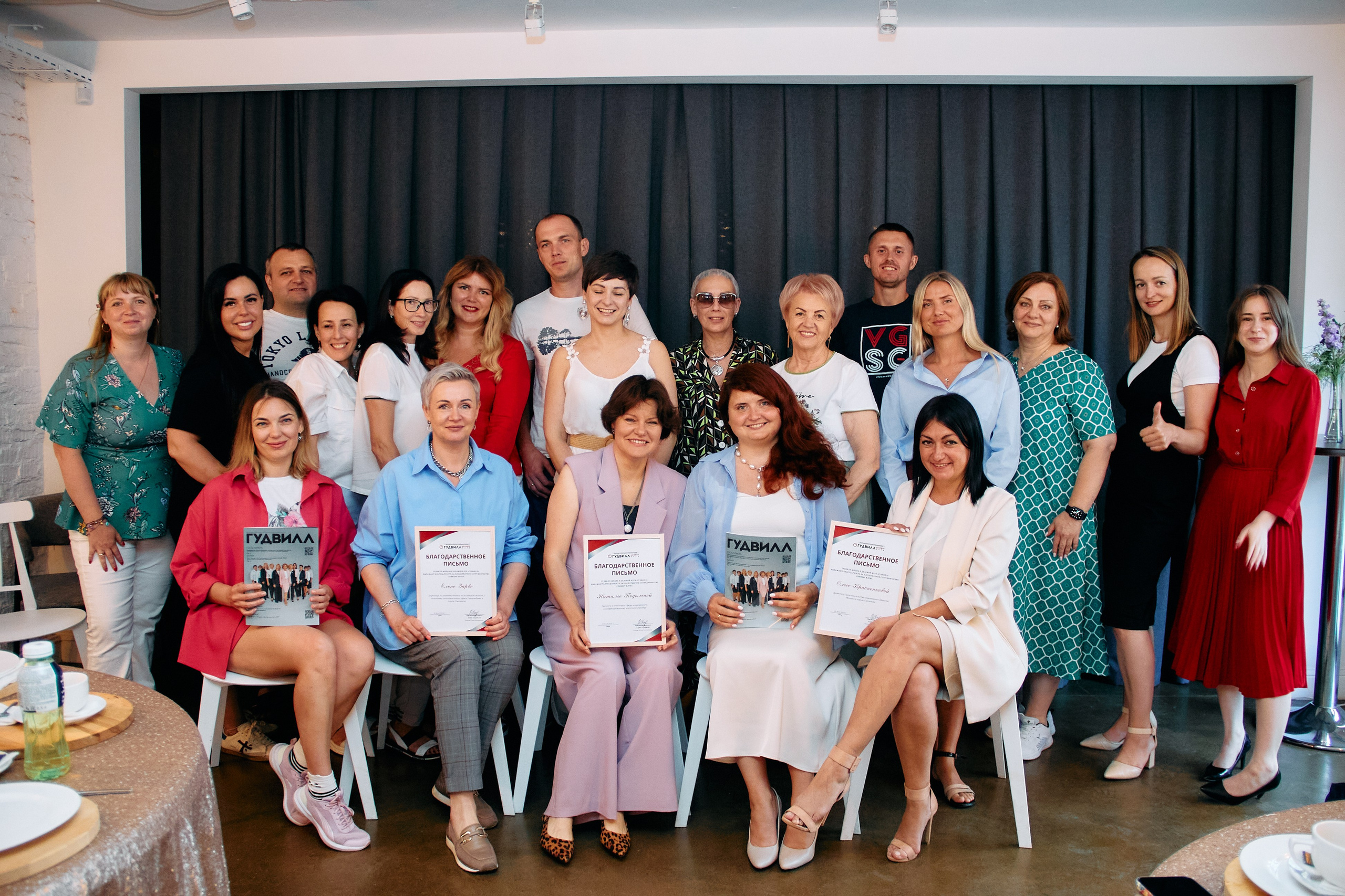 Деловой разговор «Перспективы инвестиций в 2024 году». Фотограф в Смоленске Ася Польшина