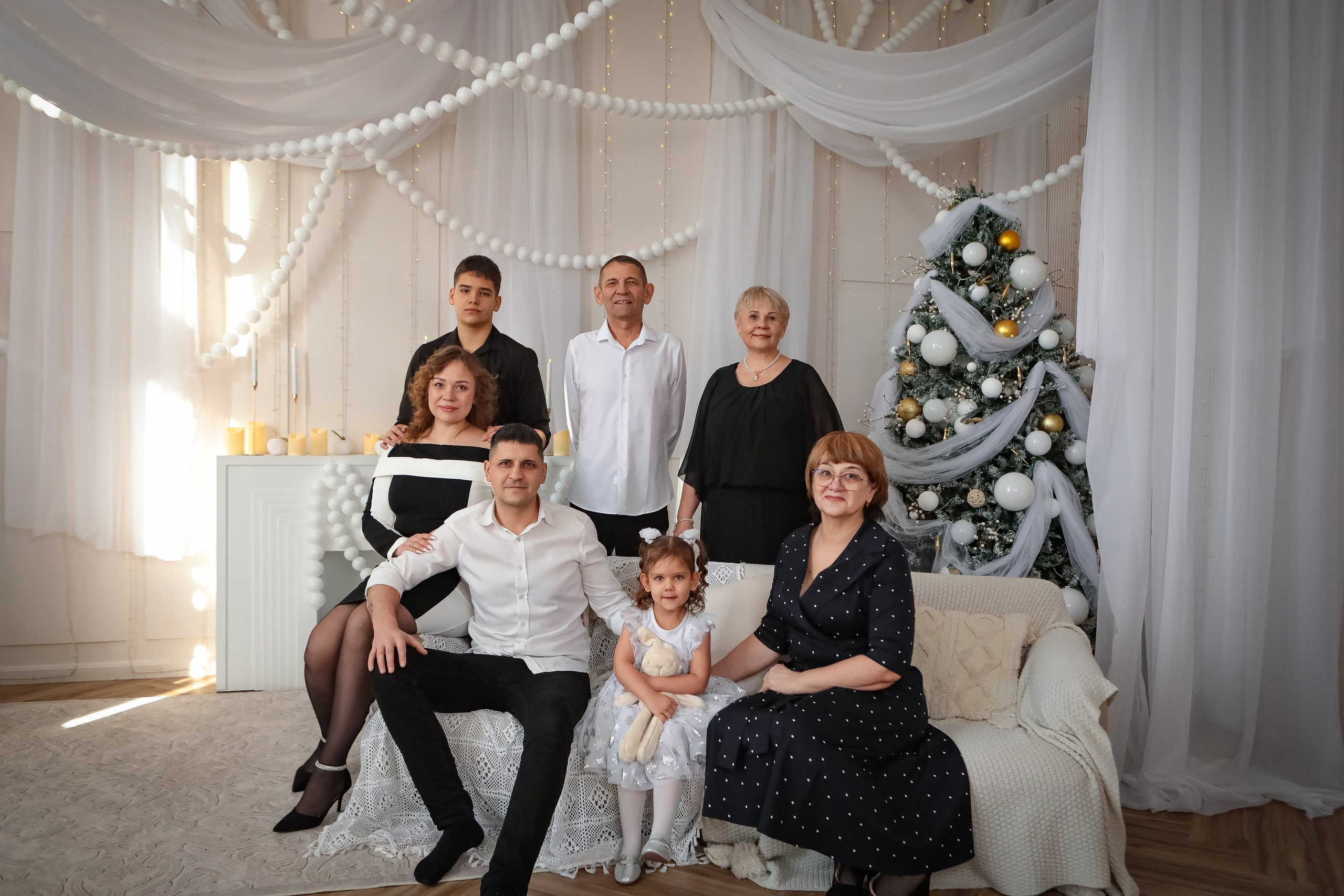 НОВОГОДНИЕ ФОТОСЕССИИ 2025-2026. Фотограф г. Хабаровск. Семейные и индивидуальные съёмки