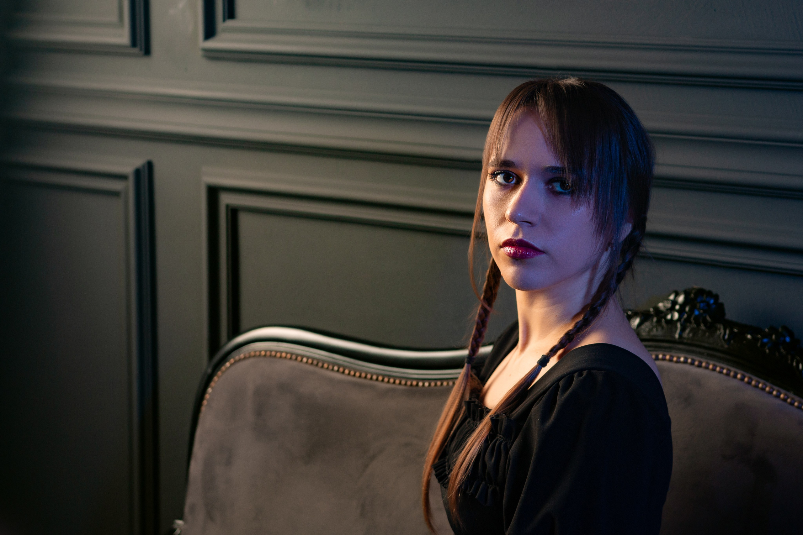 Фотосессия wednesday в студии Photohub зал Карбон