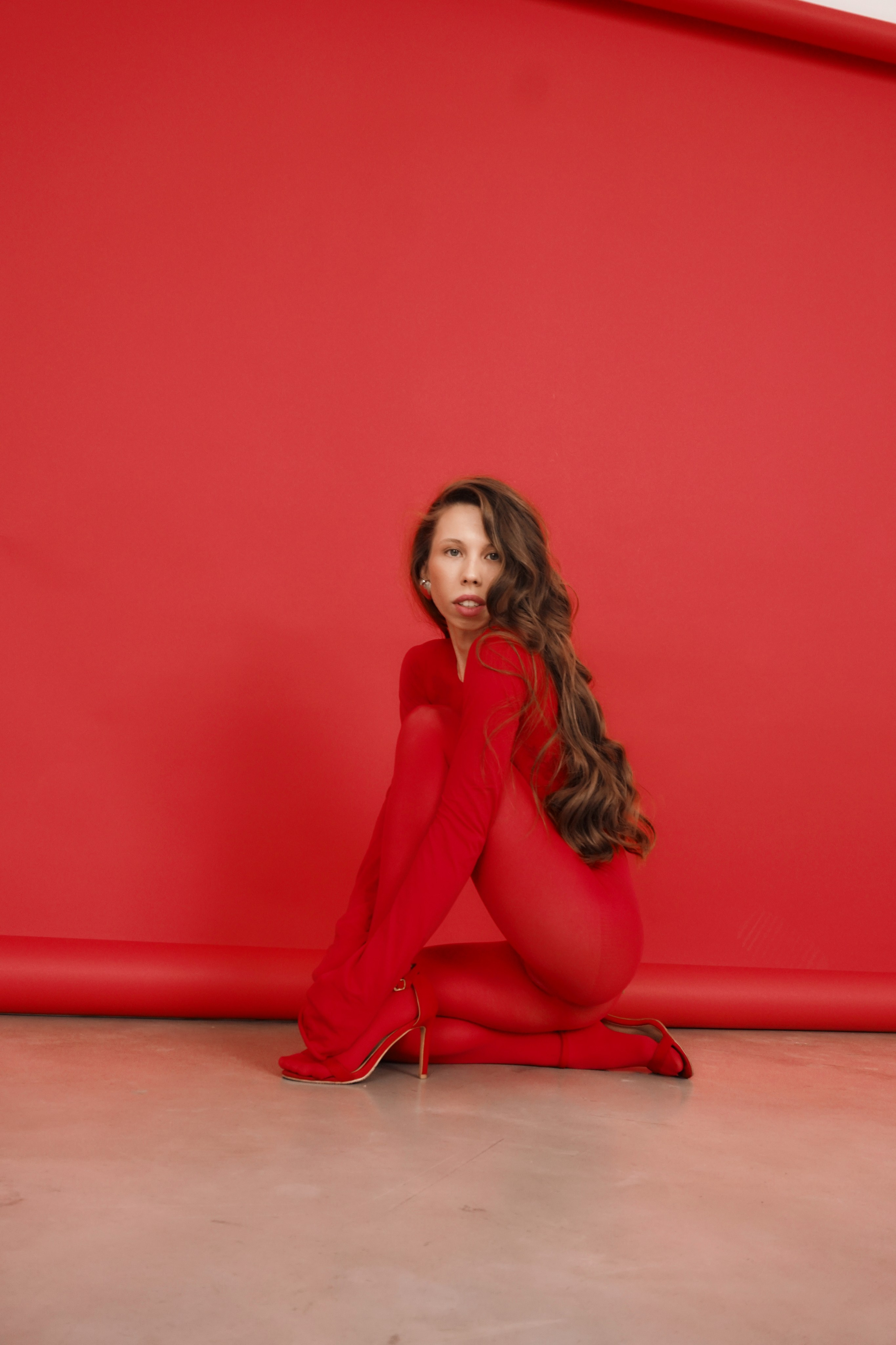 Натуся в красном. Фотограф Москва — Полина Робин