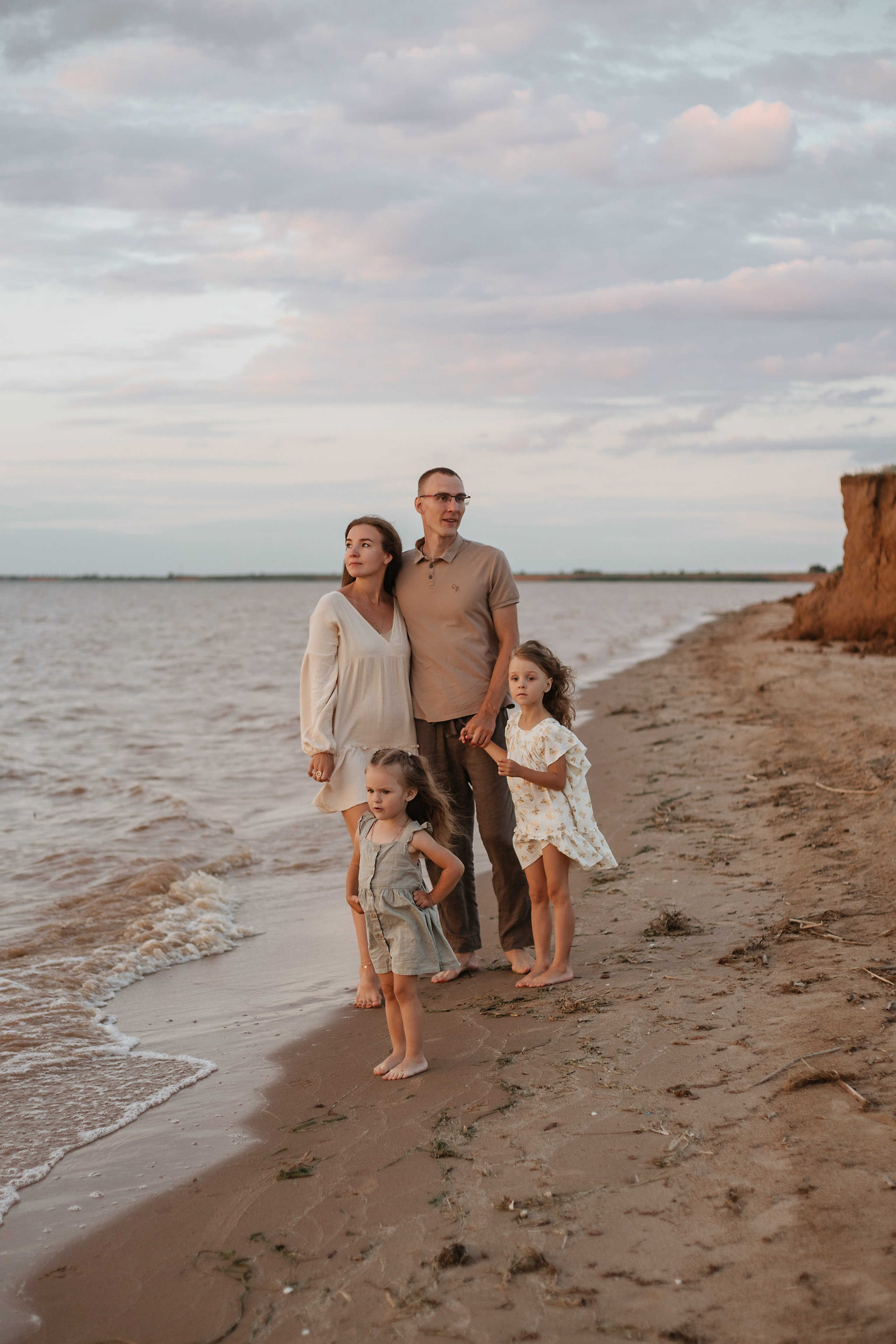 Люба и Саша с дочерьми. Фотограф в Волгограде и Москве | Анастасия Лаврова