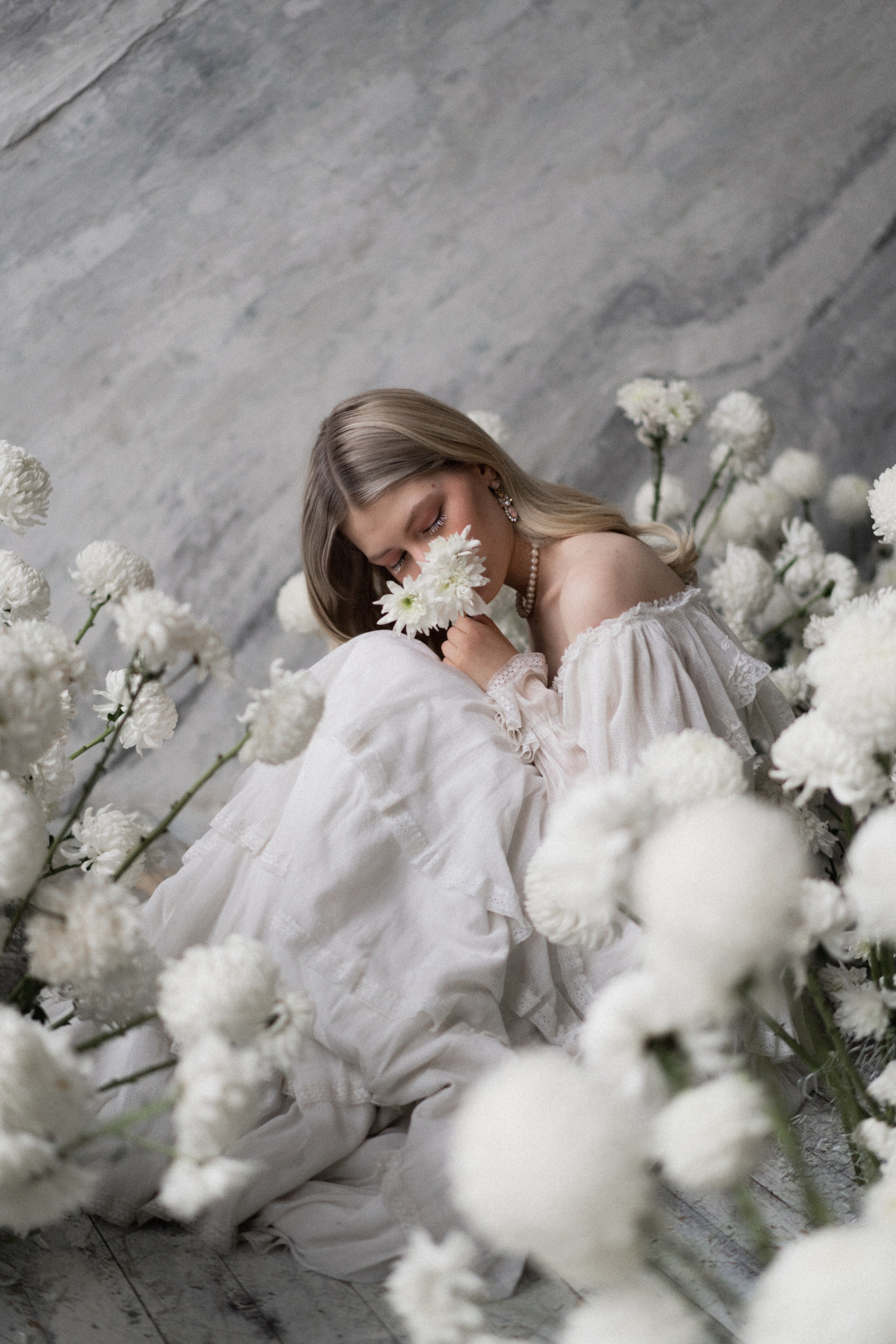 Утро невесты с цветочным оформлением из хризантем