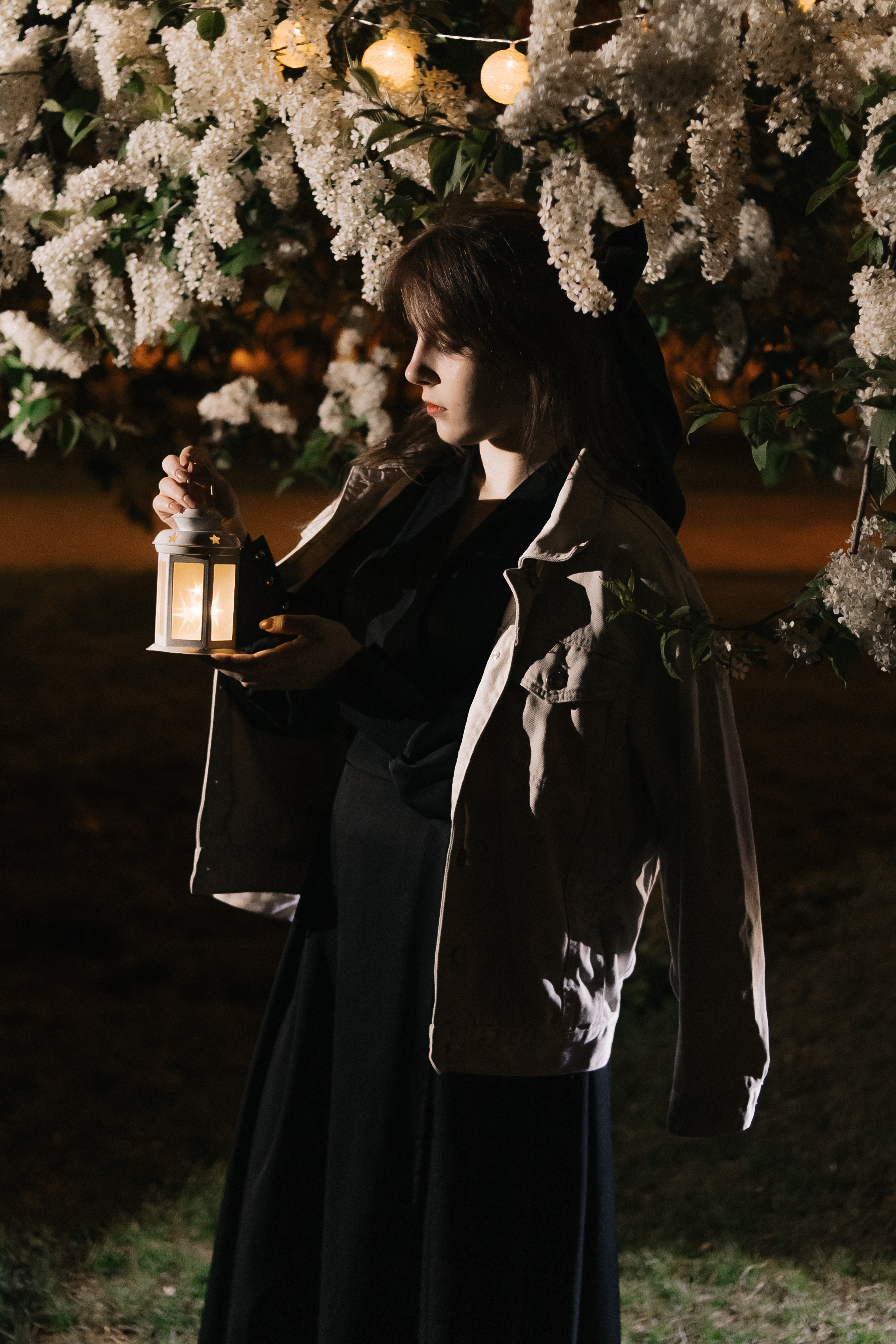 Ангелина. Ночь и цветы. Фотограф Регина Крикунова г. Красноярск