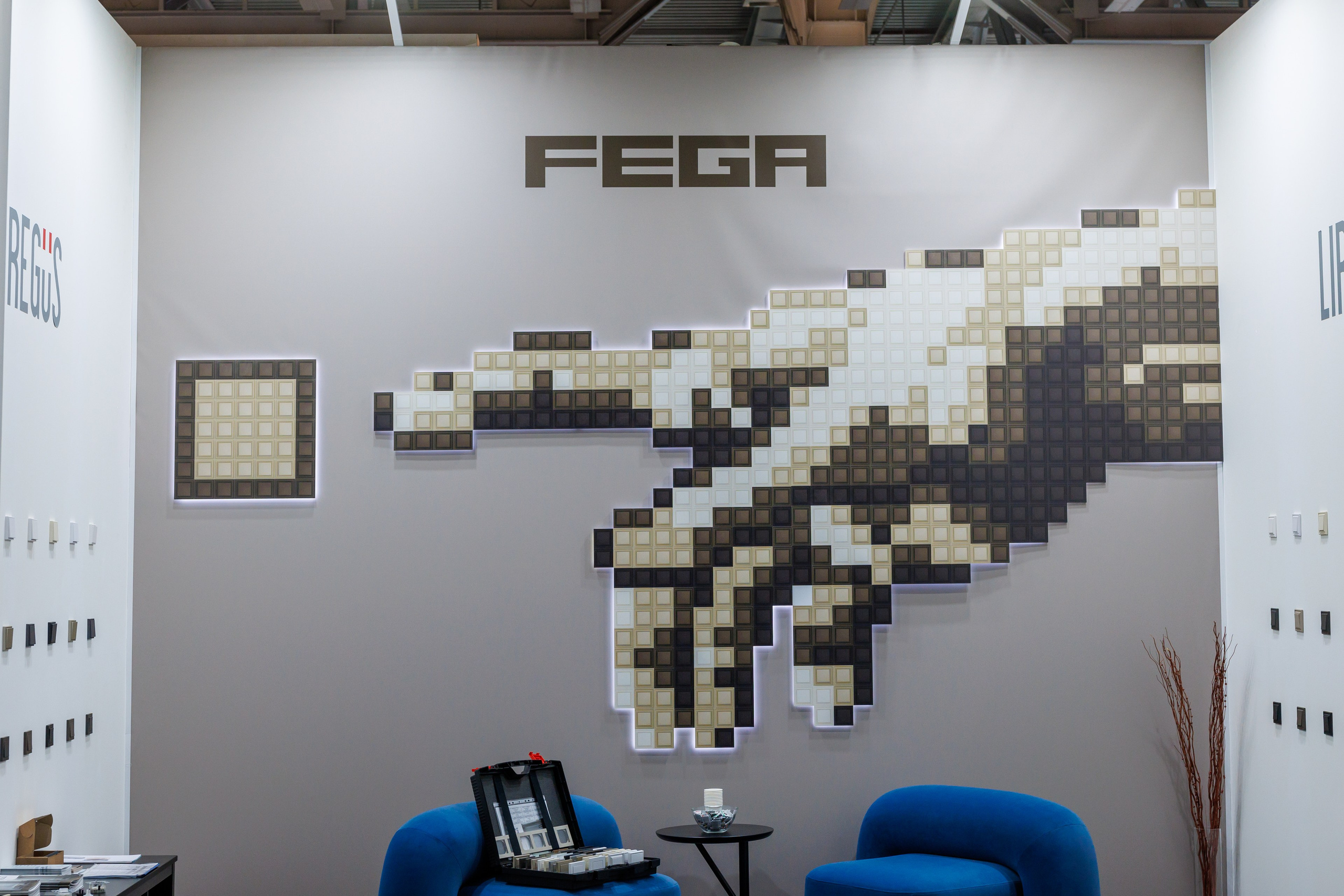 Фотосессия стенда в рамках выставки. Фотограф в Москве Дмитрий Емельянов