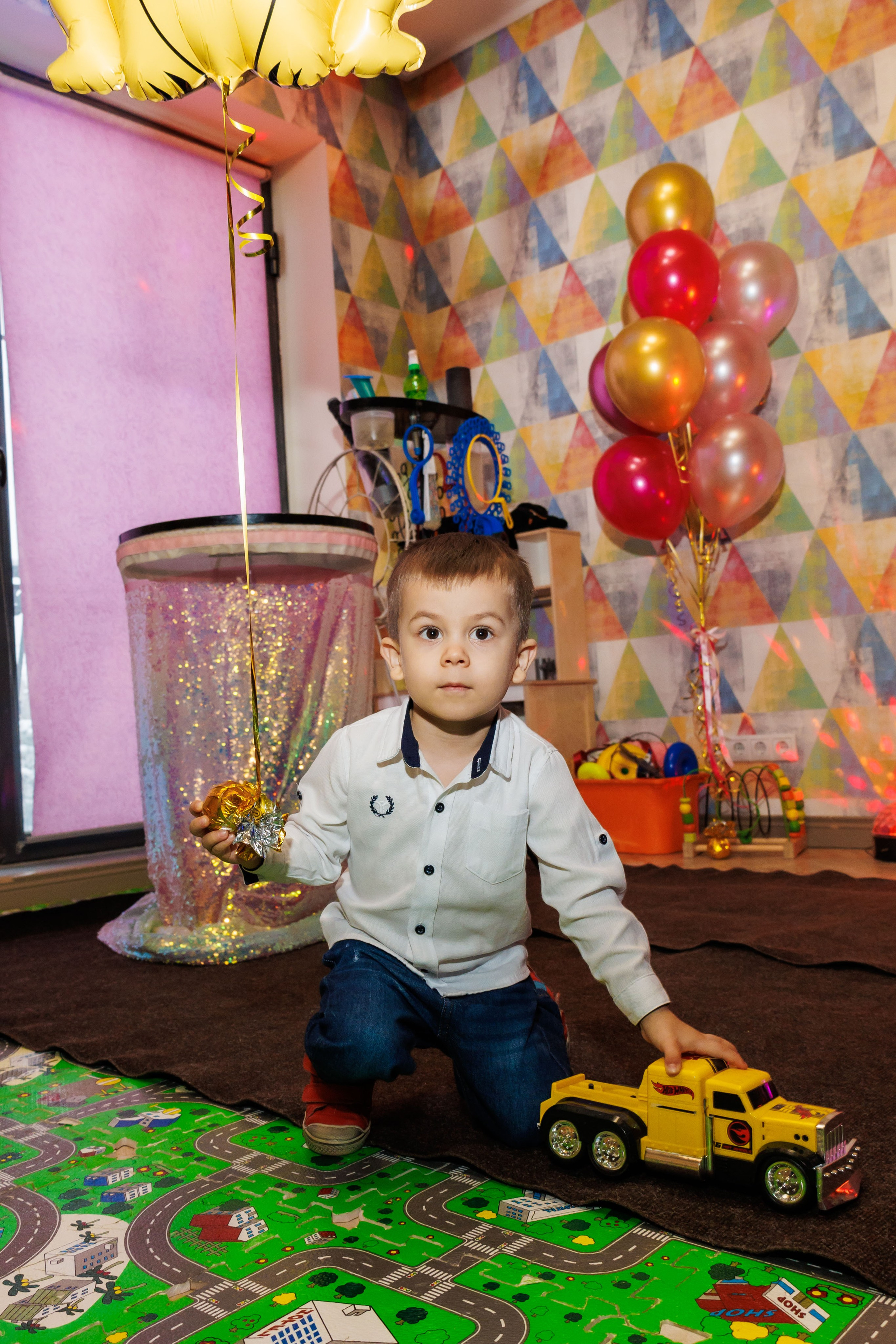 День рождения в ресторане. Фотограф в Москве Дмитрий Емельянов