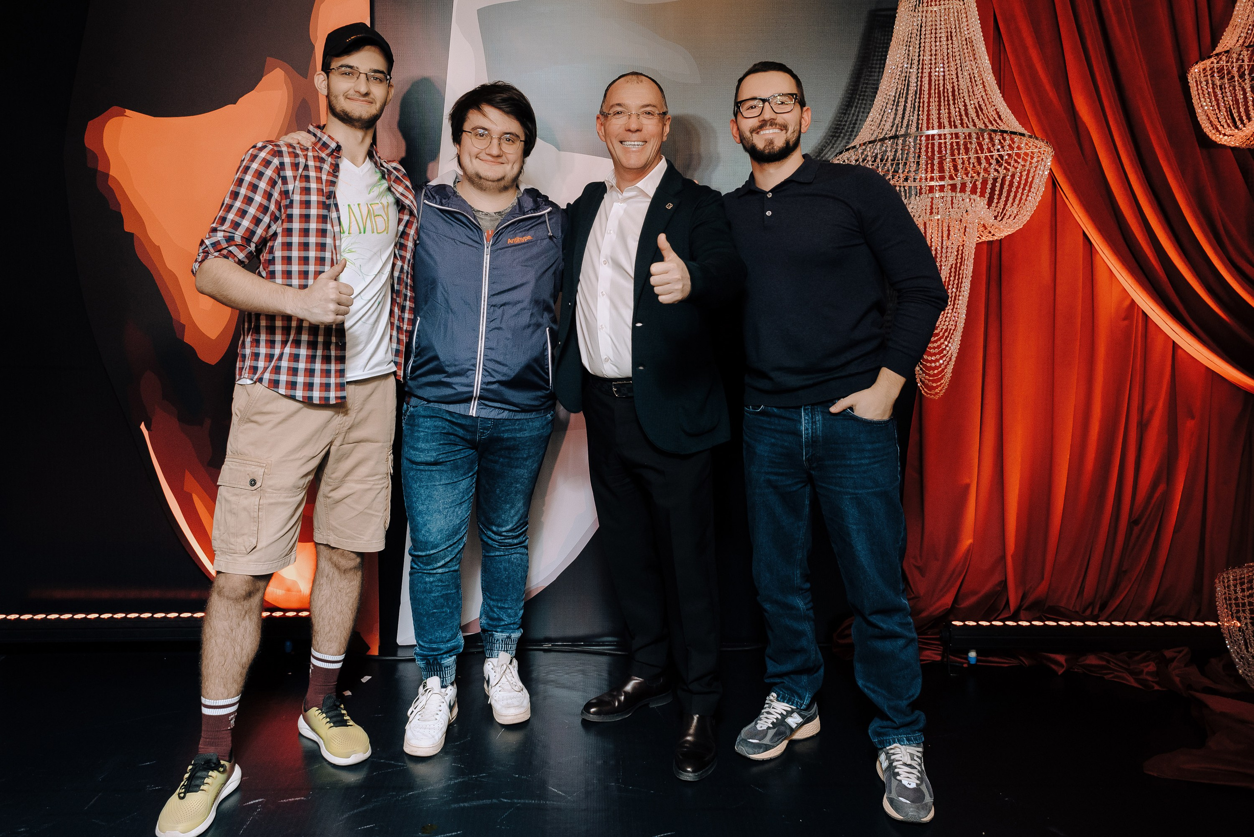 СПЕКТАКЛЬ «ВОЛШЕБНЫЕ ОЧКИ» ОПТИК-ЦЕНТР. Репортажный фотограф Зуев Роман г. Челябинск