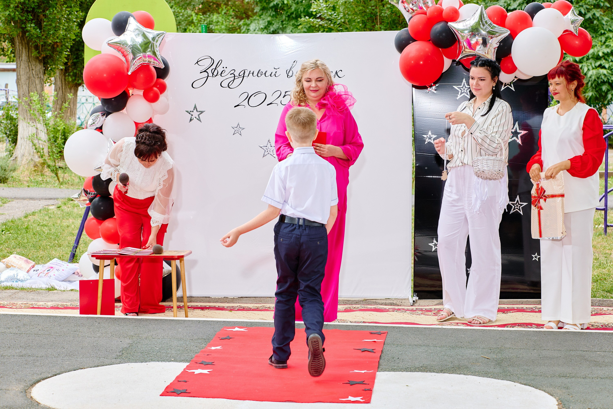 Выпускной 45 сад. Фотограф Выпускные альбомы Таганрог Сергей Коробченко