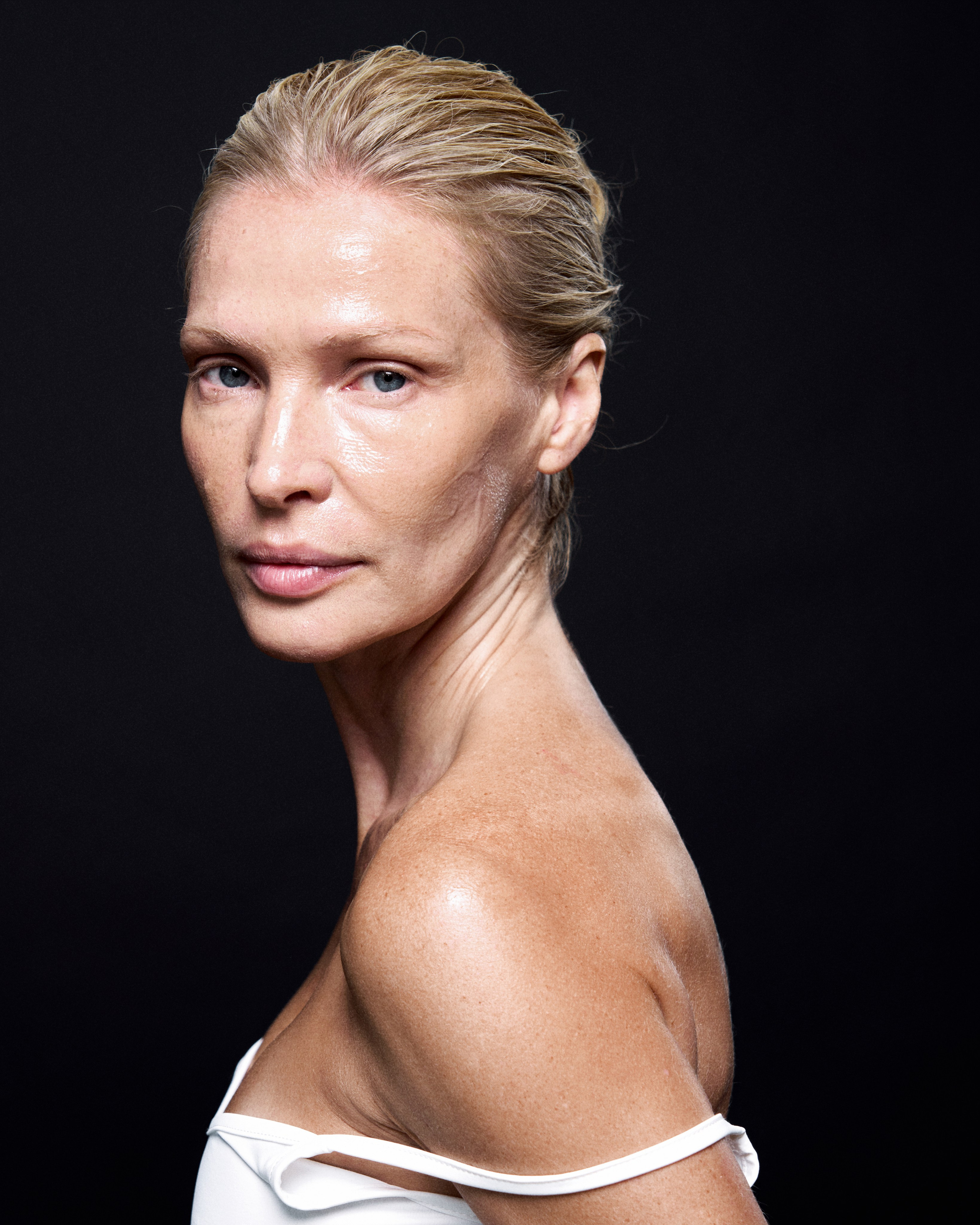 Content for Sanctum clinic. Nadezhda Diskant is a Moscow and Saint Petersburg based photographer