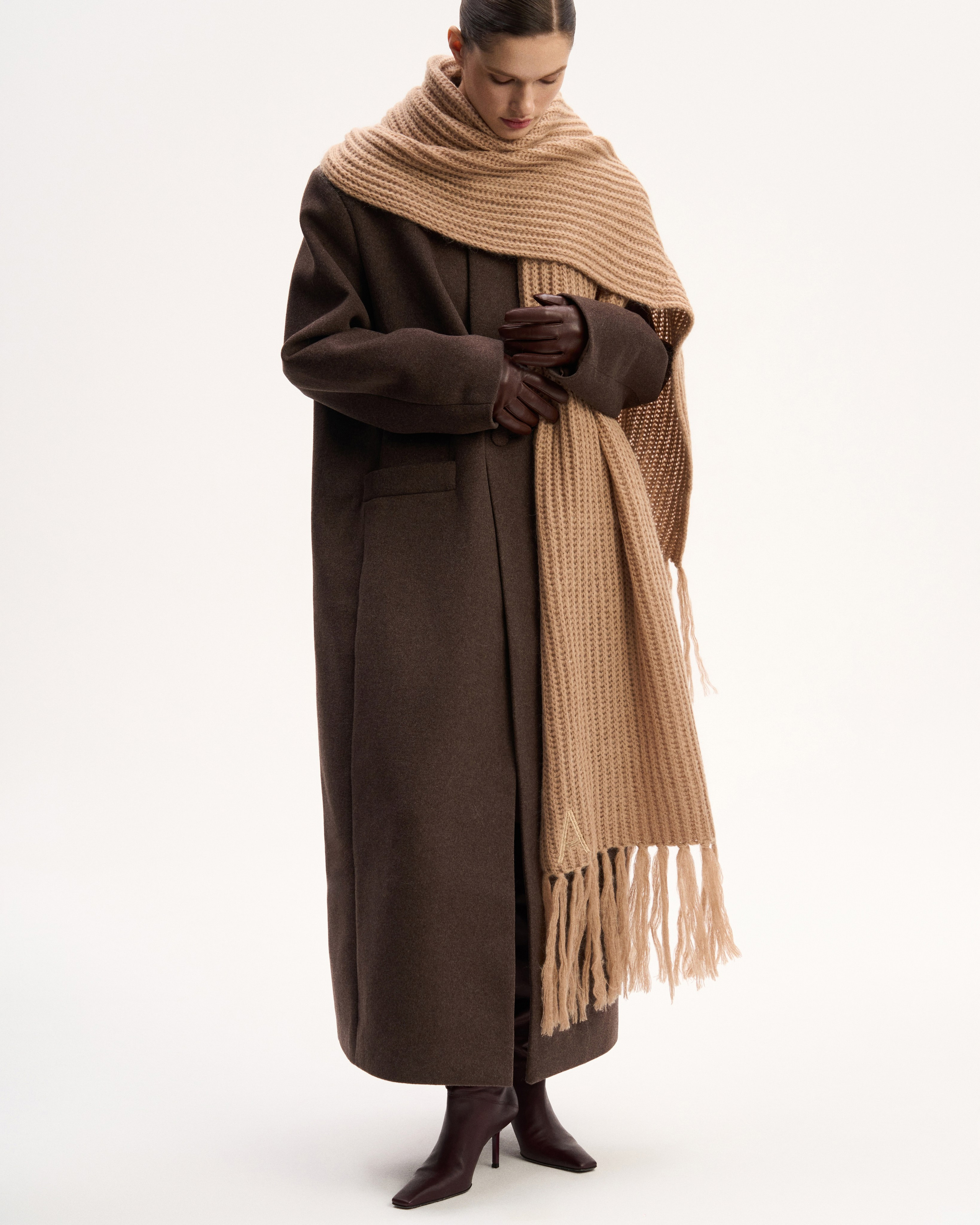 Arapkhanovi catalogue. Nadezhda Diskant is a Moscow and Saint Petersburg based photographer