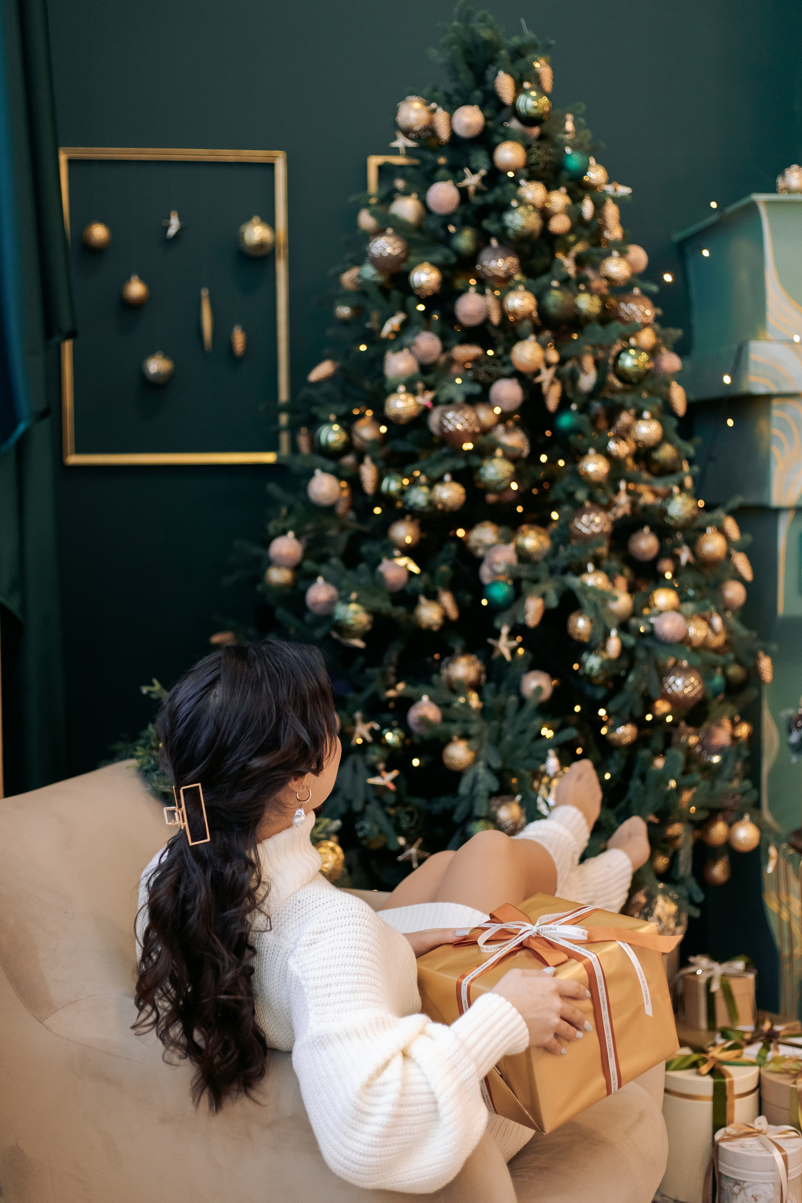 Новогодние фотосессии 2024 — 2025 в фотостудиях. Фотограф в Санкт-Петербурге, Анна Скворцова