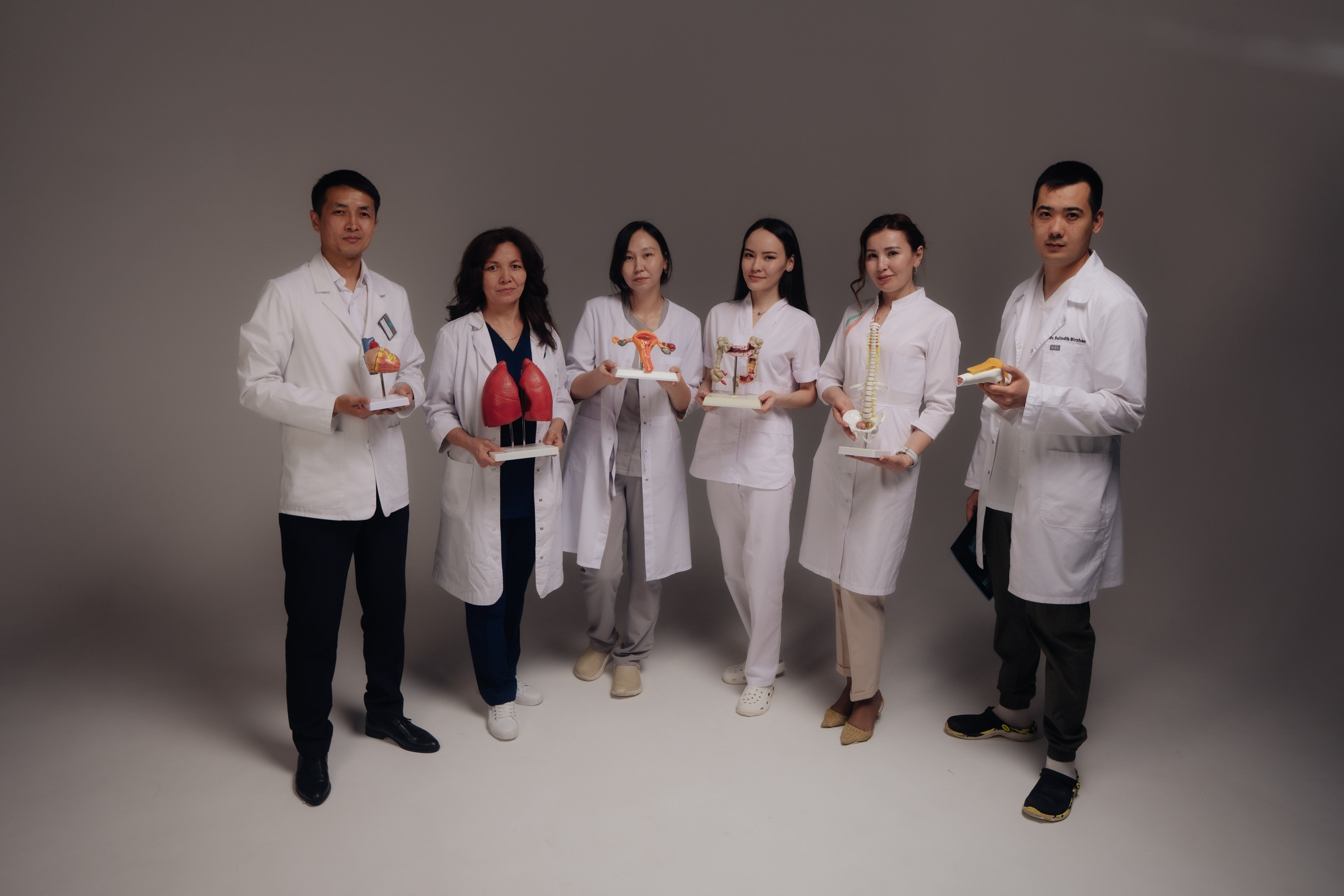 Zere clinic Doctors. Уличный и студийный фотограф в Астане Ержанов Нурасыл