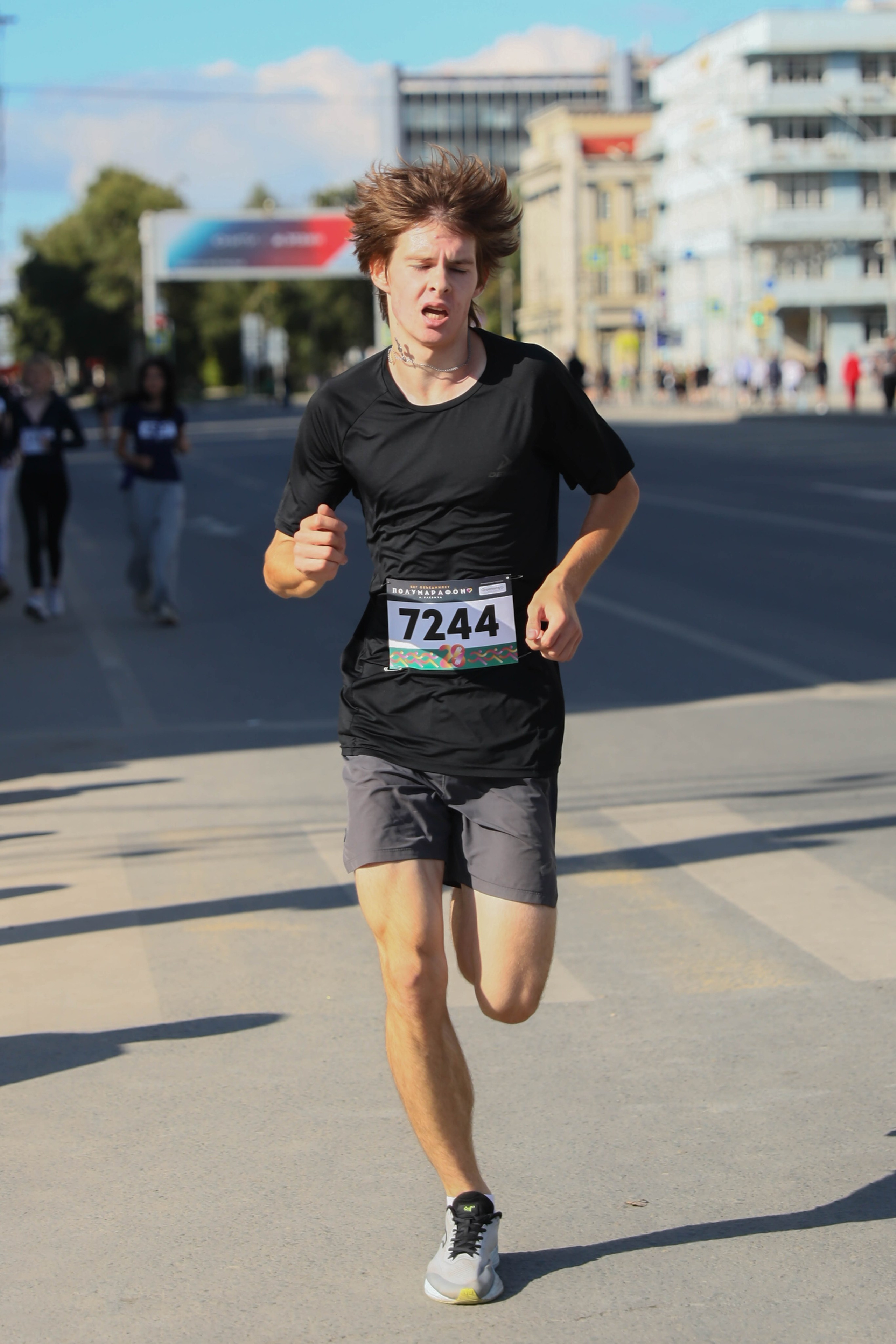 Полумарафон А. Раевича 2025. Репортажный фотограф в Новосибирске Алена Помазунова