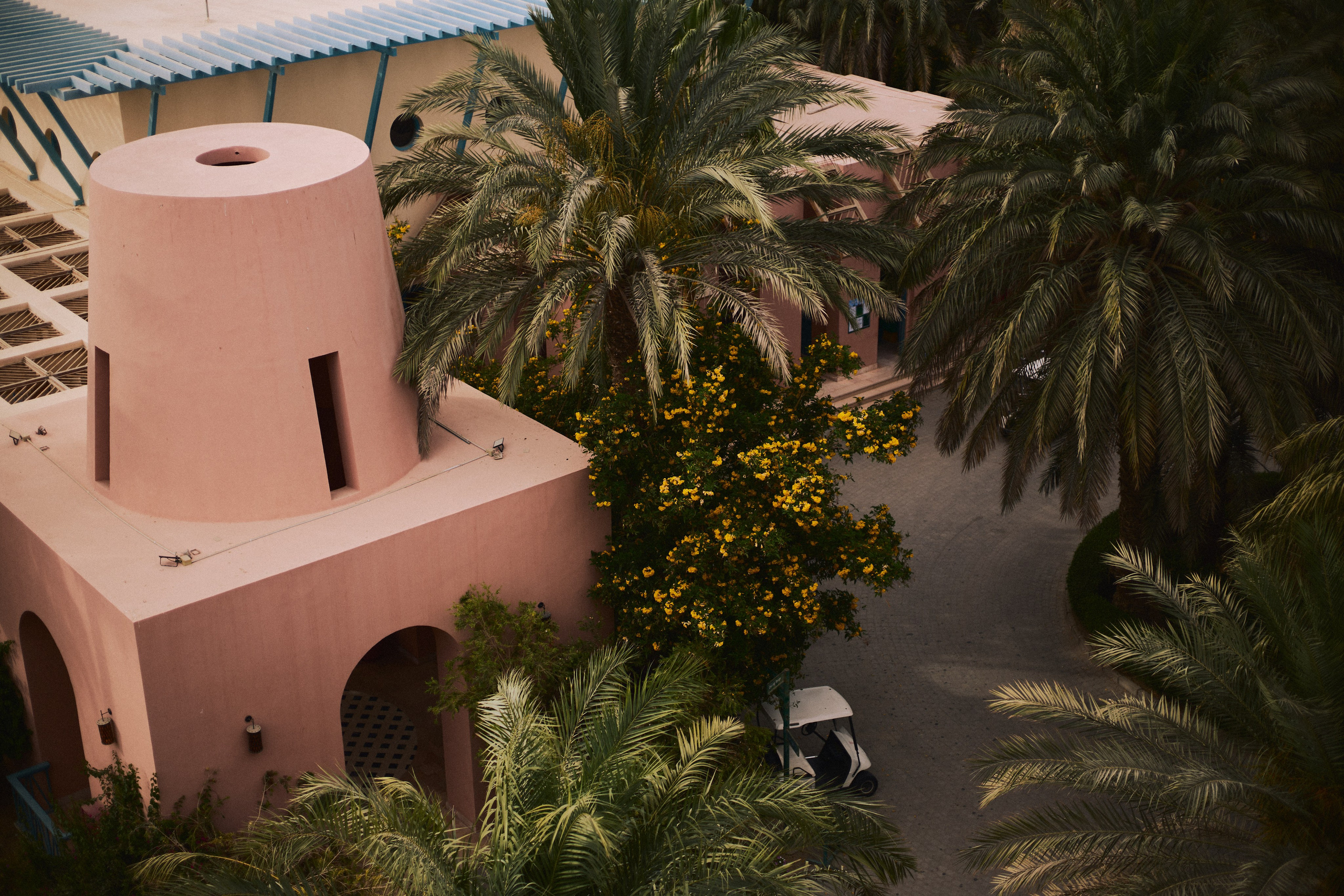 Другое 2. Jorgis Talè — photographer, kind person, teacher of arts and other mag