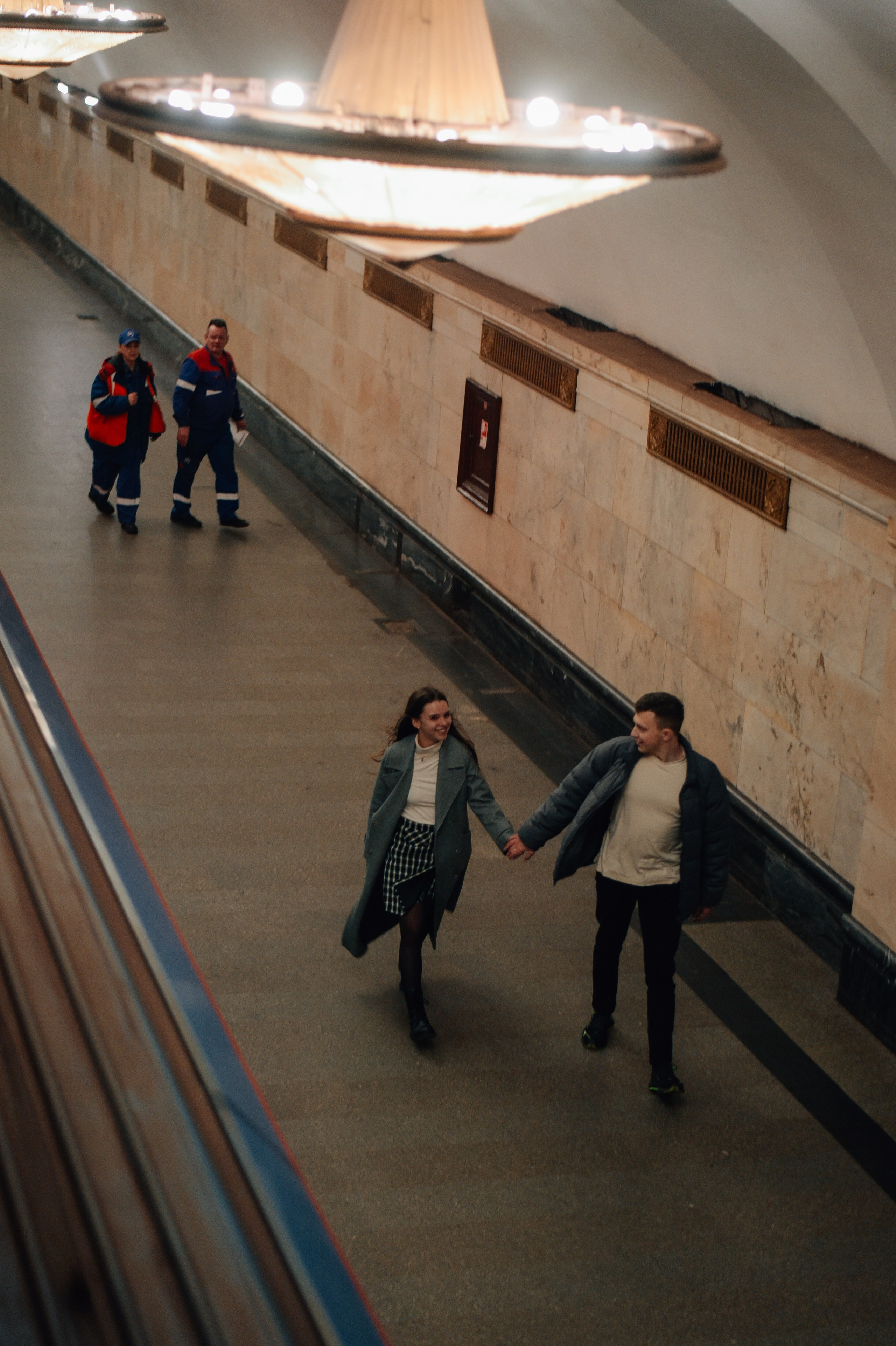 Пустое метро. Фотограф Лола Волна, город Москва