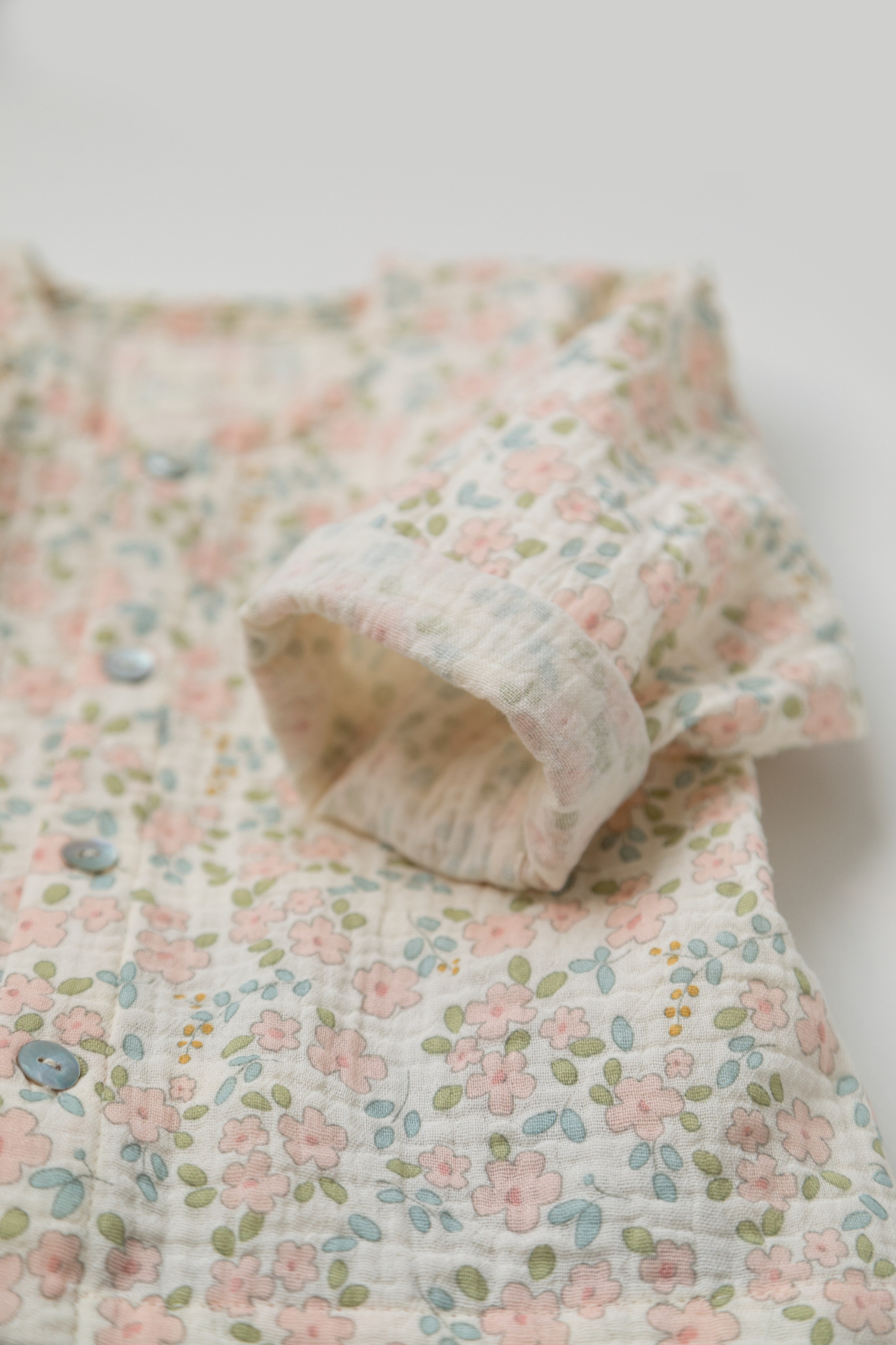 Съемка детской одежды бренда mamalanka для Ozon и соц сетей. Детский и контент фотограф Надя Волкова Санкт-Петербург