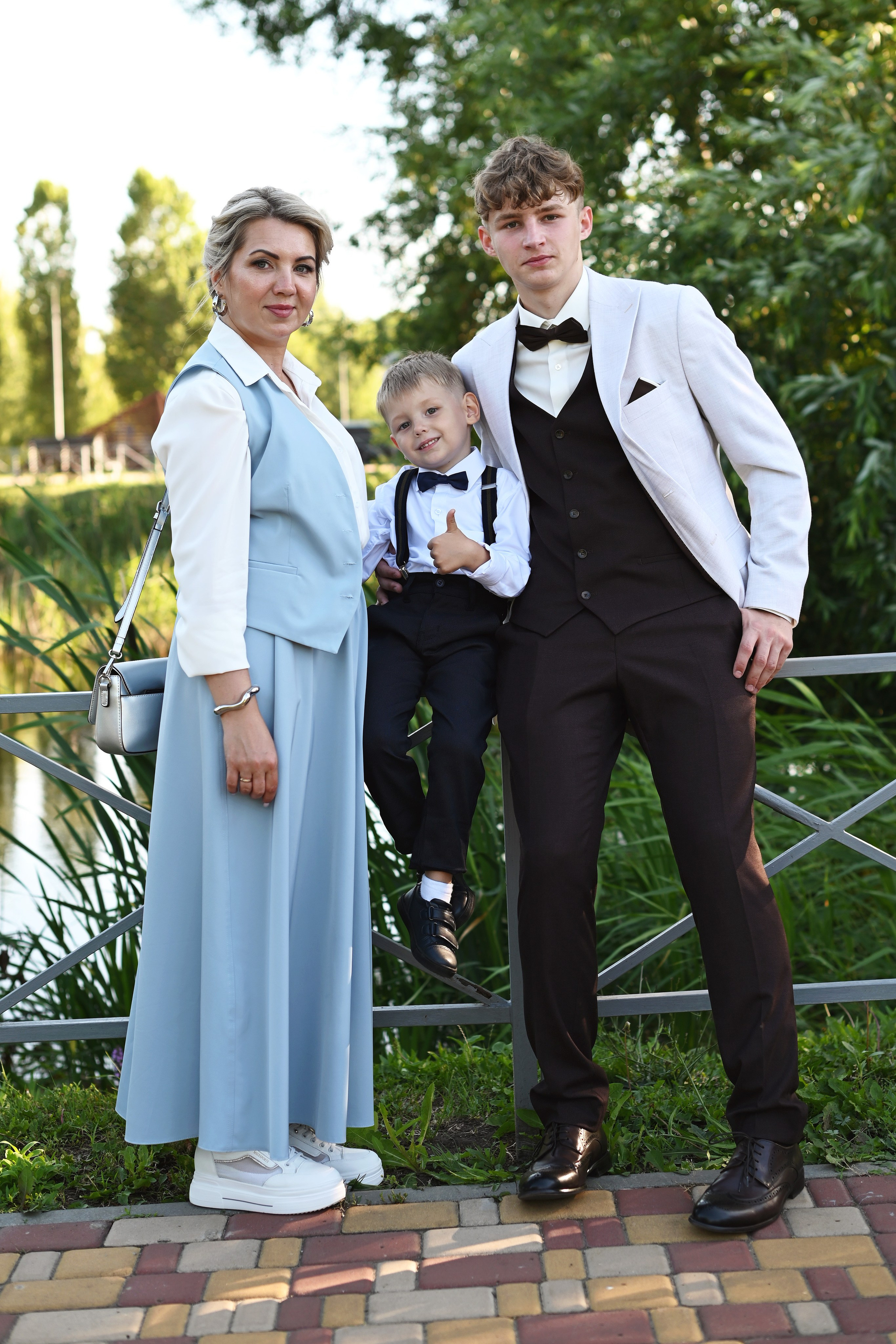 11 класс 4 школа выпуск 2024. Семейный и детский фотограф в городе Грязи Олеся Огурцова