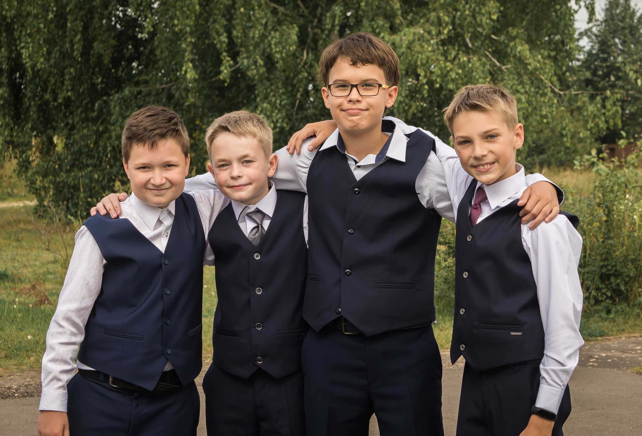 Школа № 23 5 «Б». Фотосъемка в детском саду и школе. Фотоальбомы и фотокниги ВЫПУСКНИК