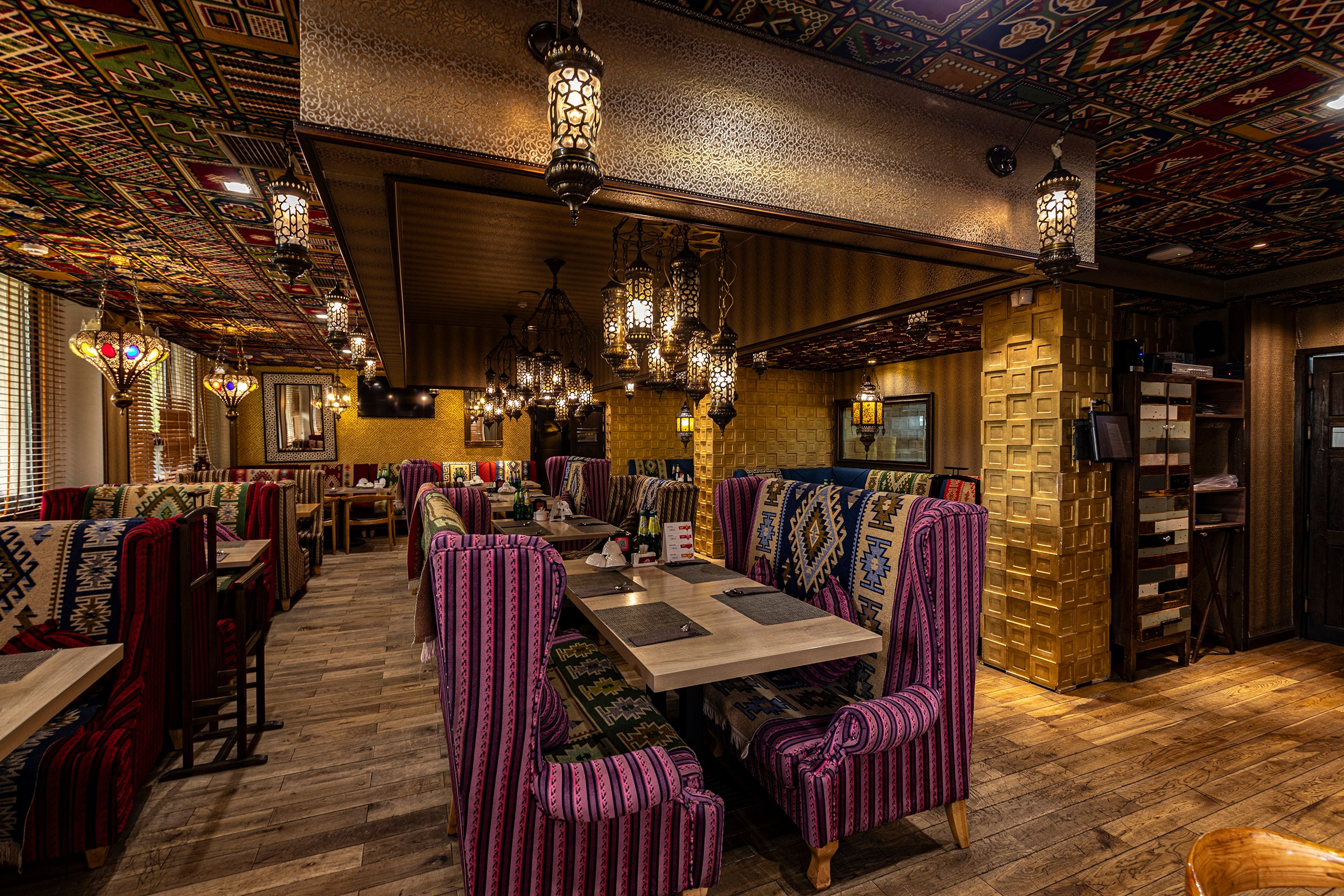 Интерьер Узбечка Z-1. Профессиональный фотограф в Астане