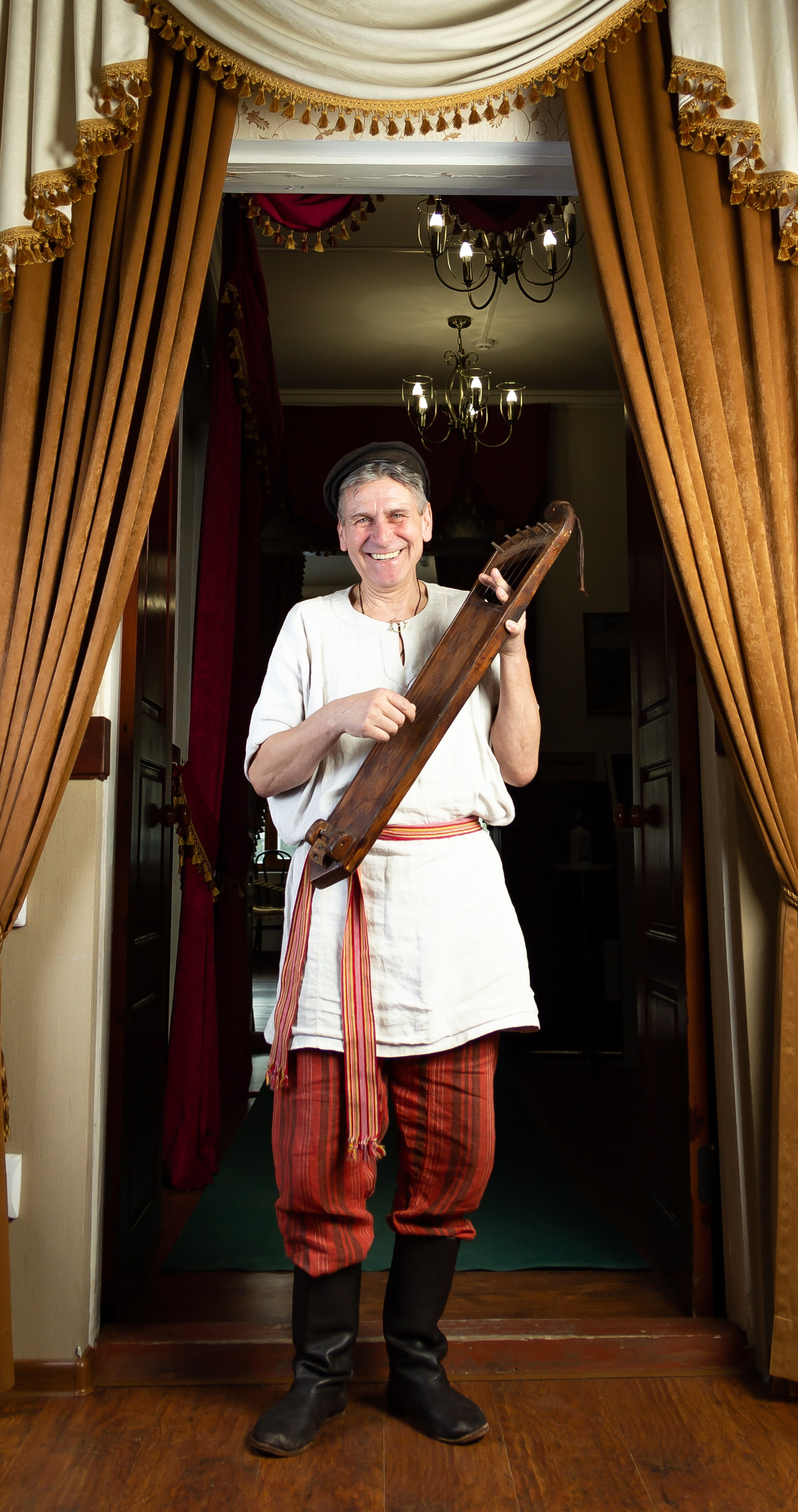 Музей забытой музыки. Александр Стряпунин — предметный фотограф в Улан-Удэ