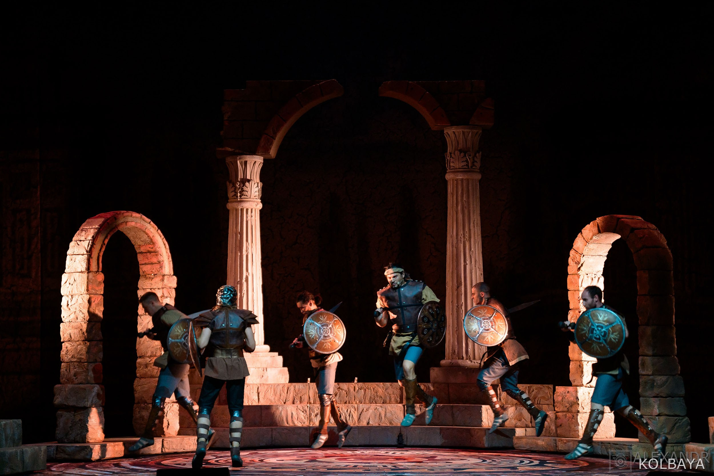 Фоторепортаж со спектакля Гладиатор в Театре Терезы Дуровой. Концертный и театральный репортажный фотограф в Москве Александр Колбая