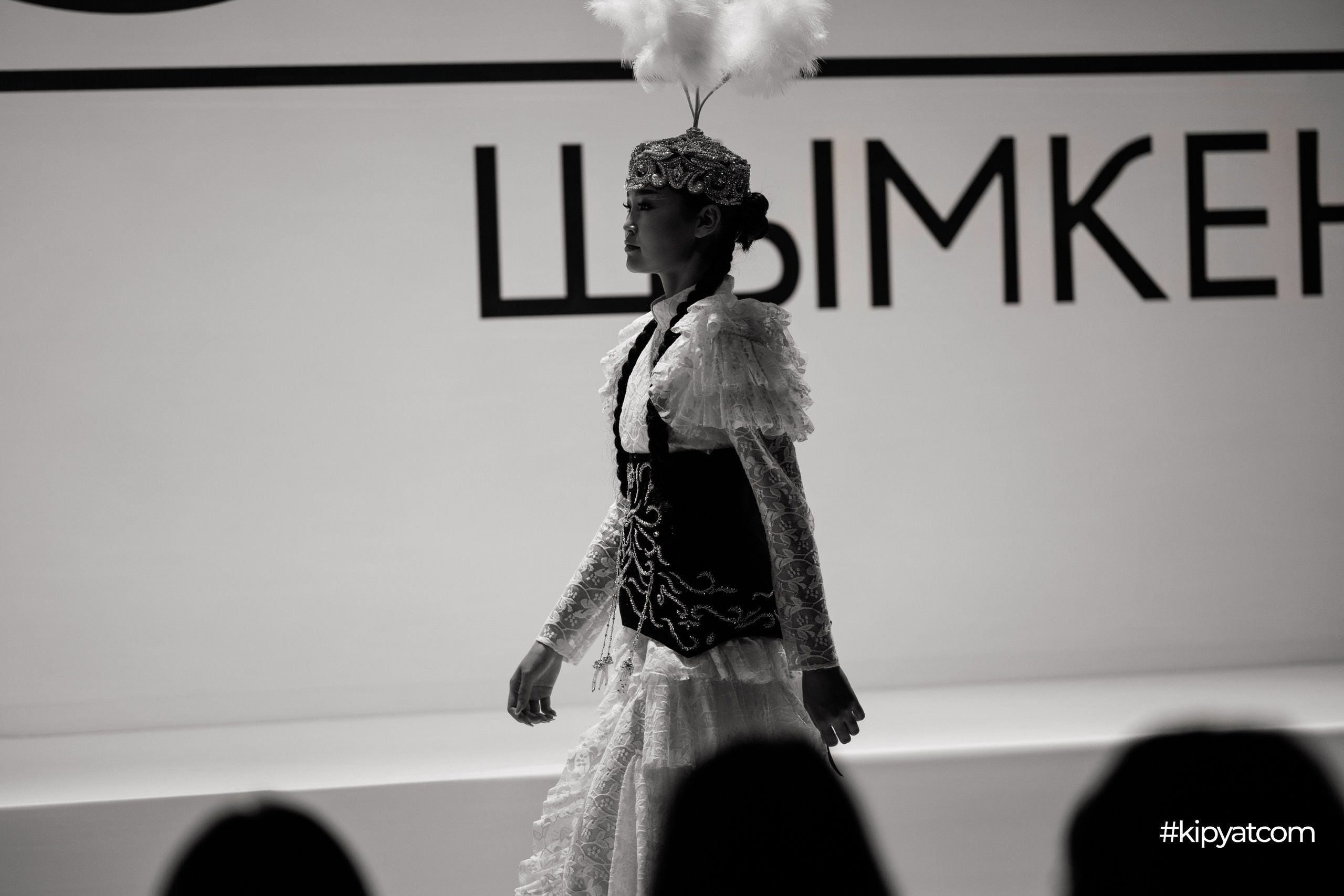 KAZAKHSTAN FASHION WEEK SHYMKENT 11 SEASON. Кипятком Шымкент