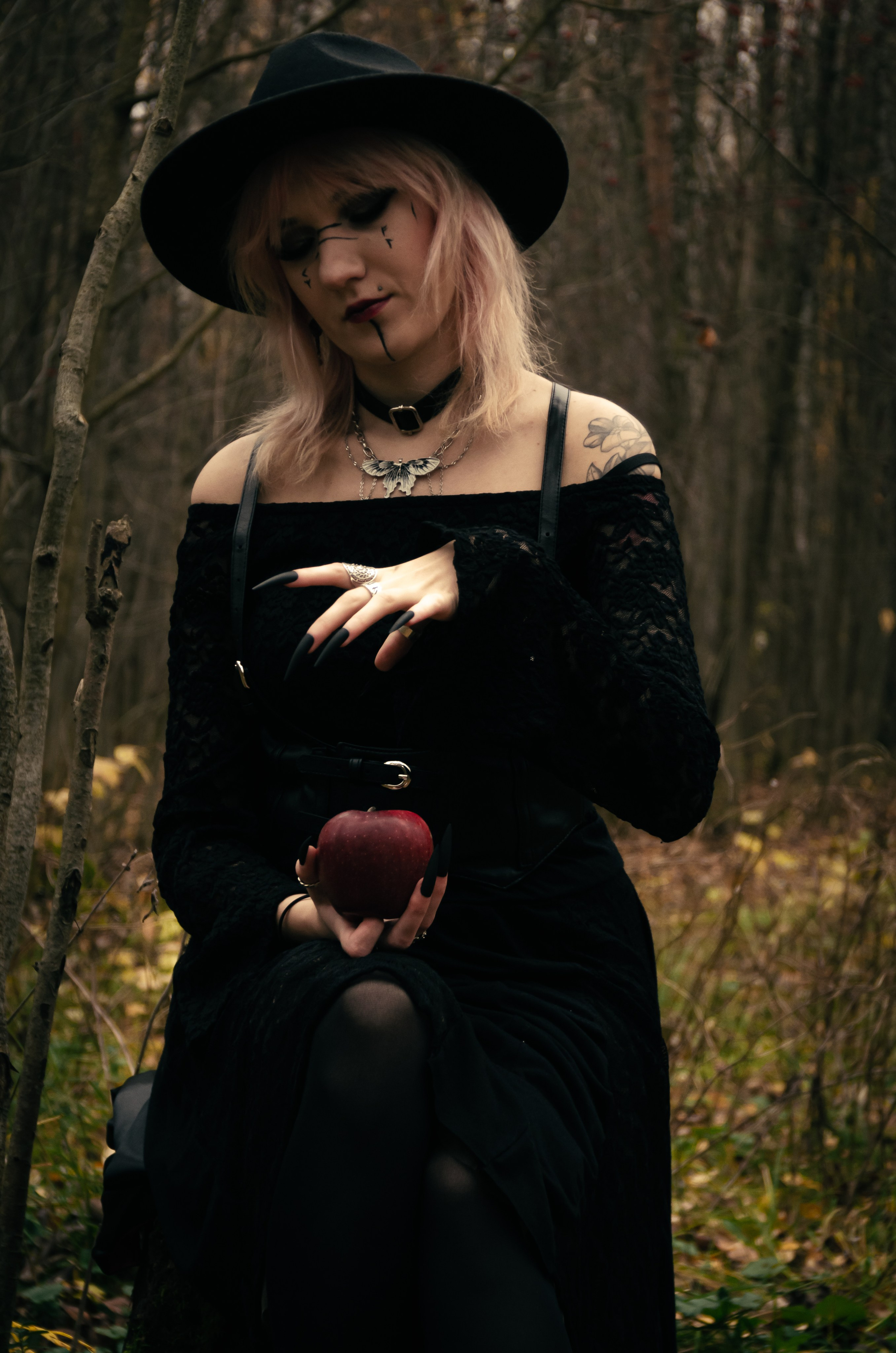 Прогулка ведьмы. Фотосессии по мотивам сказок и фильмов — Катерина Исауленко. СПб