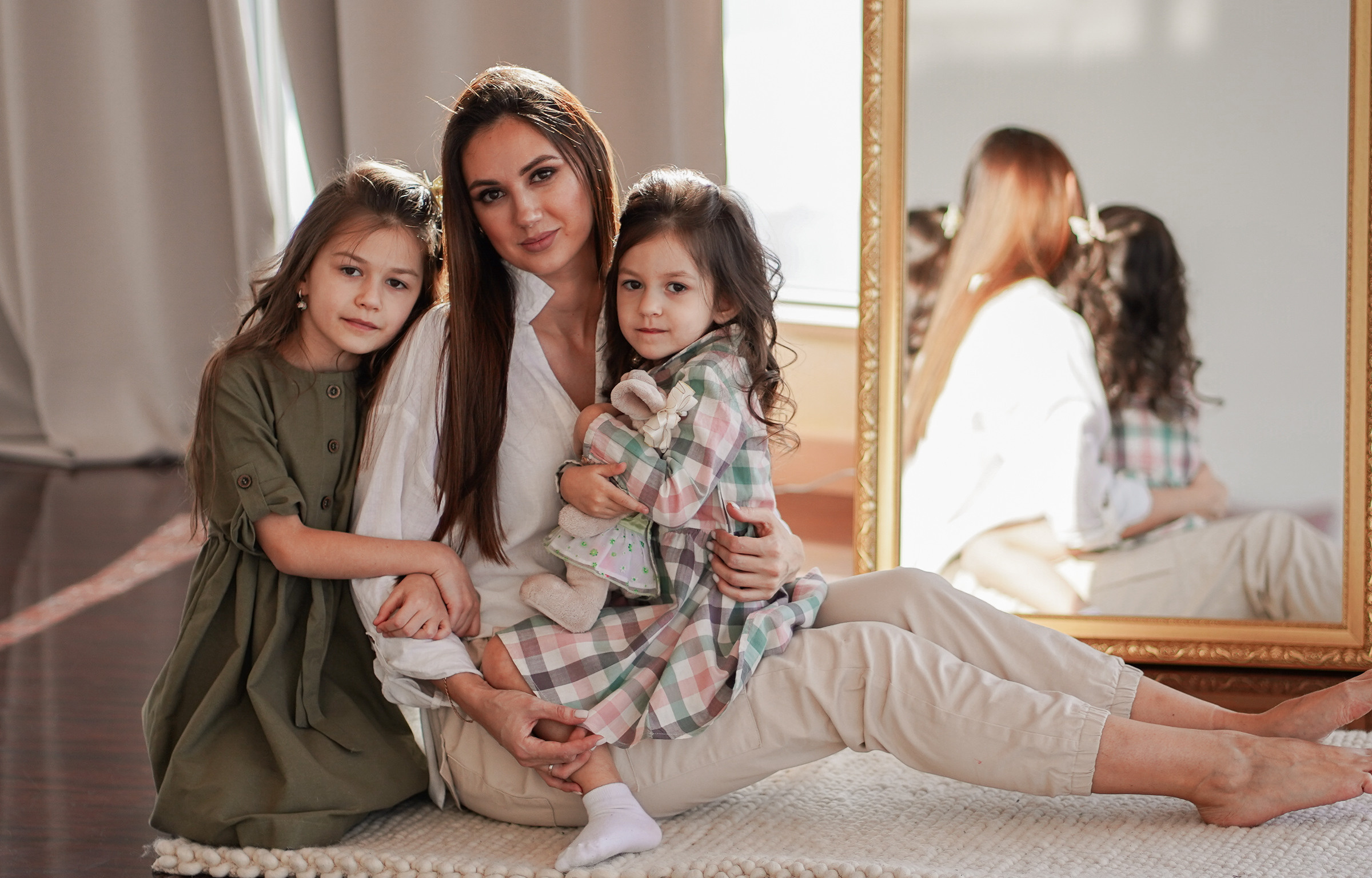 Фотосессия в студии. Семейный и детский фотограф в Омск Пугачева Елена