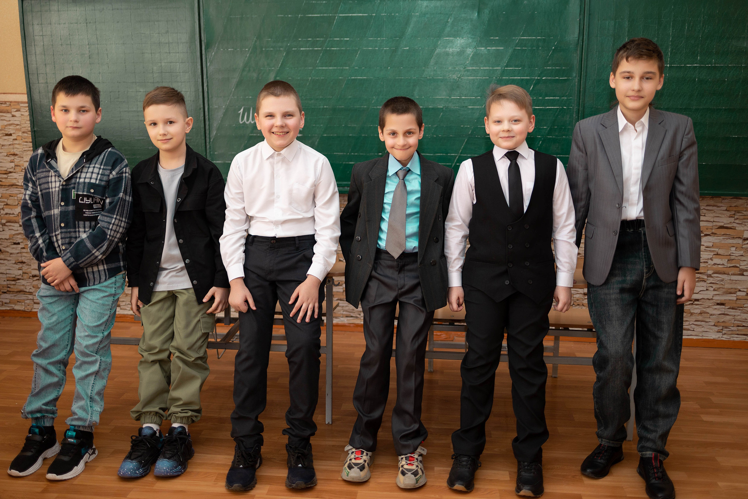 Школа № 5. 4-Б класс. Фотограф Донецк. Горловка. ДНР. Севастополь