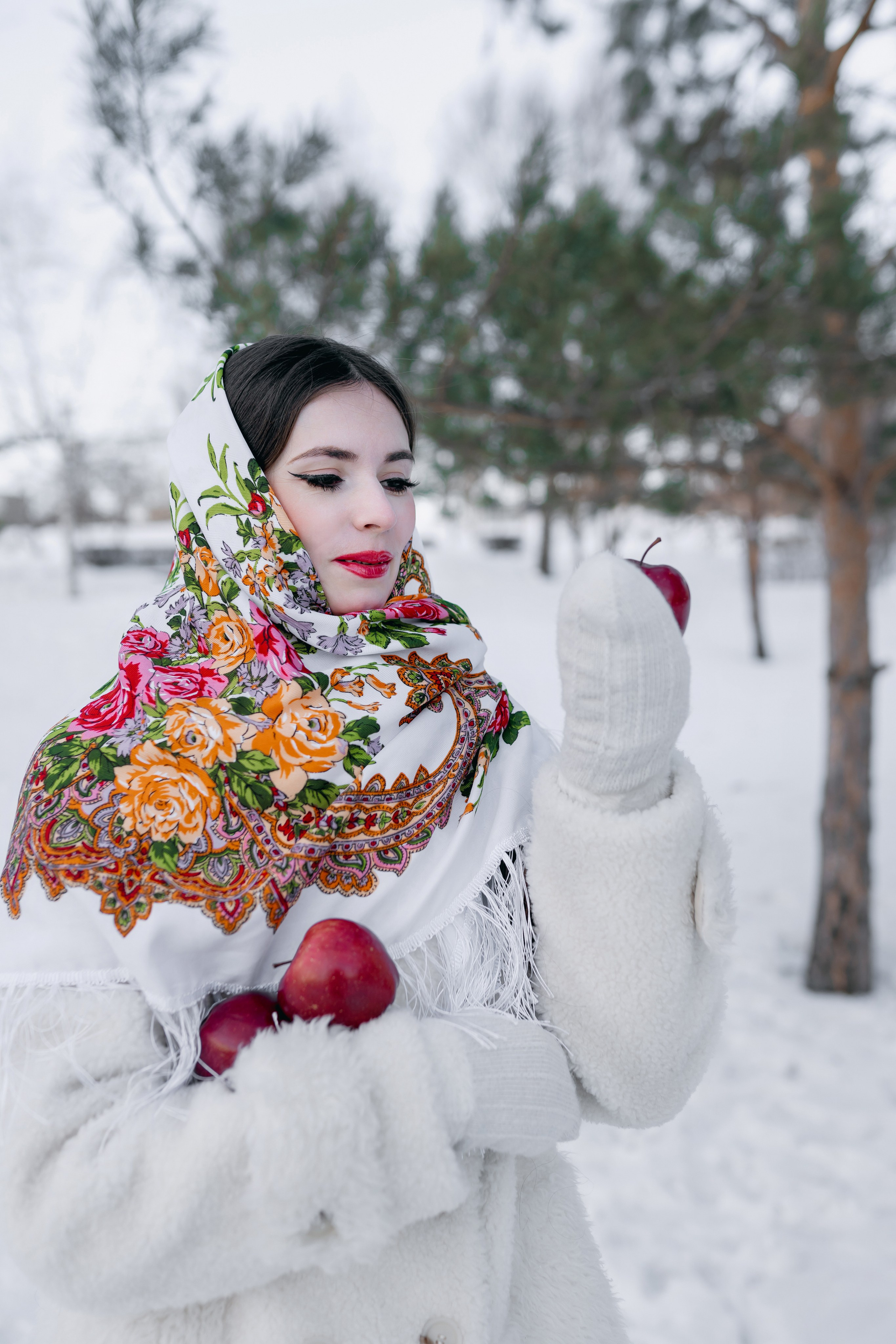 Зимняя фотосессия в русском стиле. Фотограф Ким Наталья в Красноярске