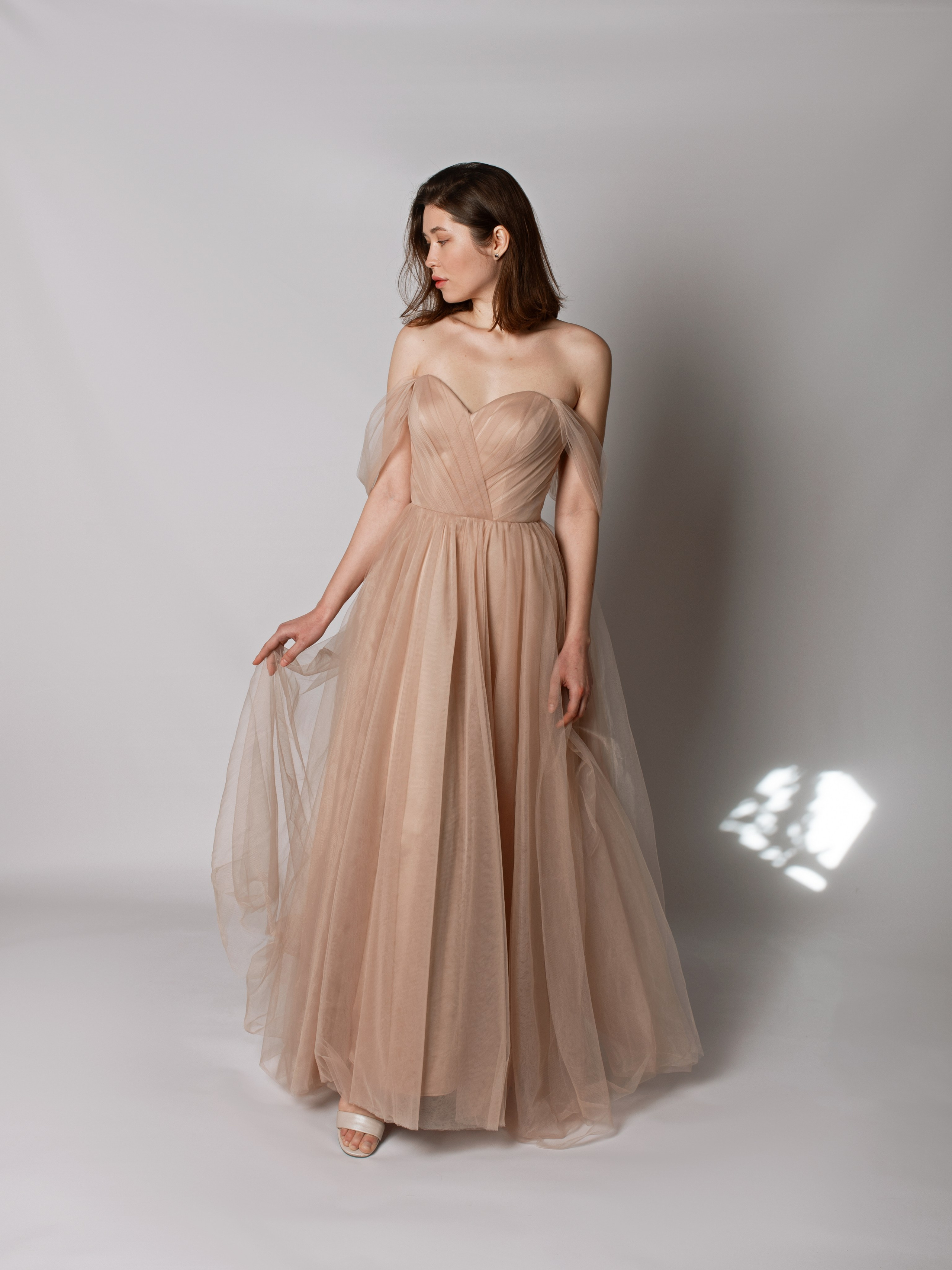 прокат платьев для балов и мероприятий в Севастополе