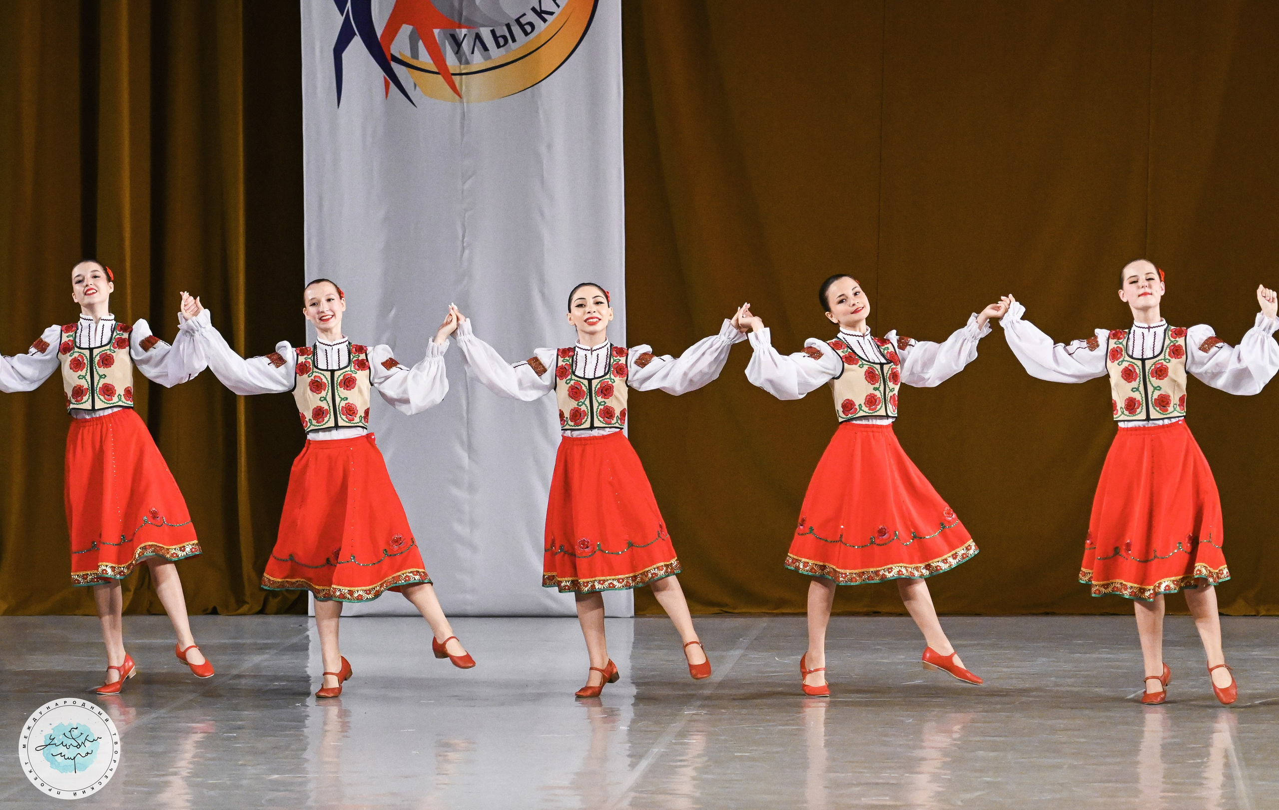 08.07.2025 «Улыбки Мира» Финал Международного творческого проекта г. Санкт-Петербург. Медиастудия Фото Концепт