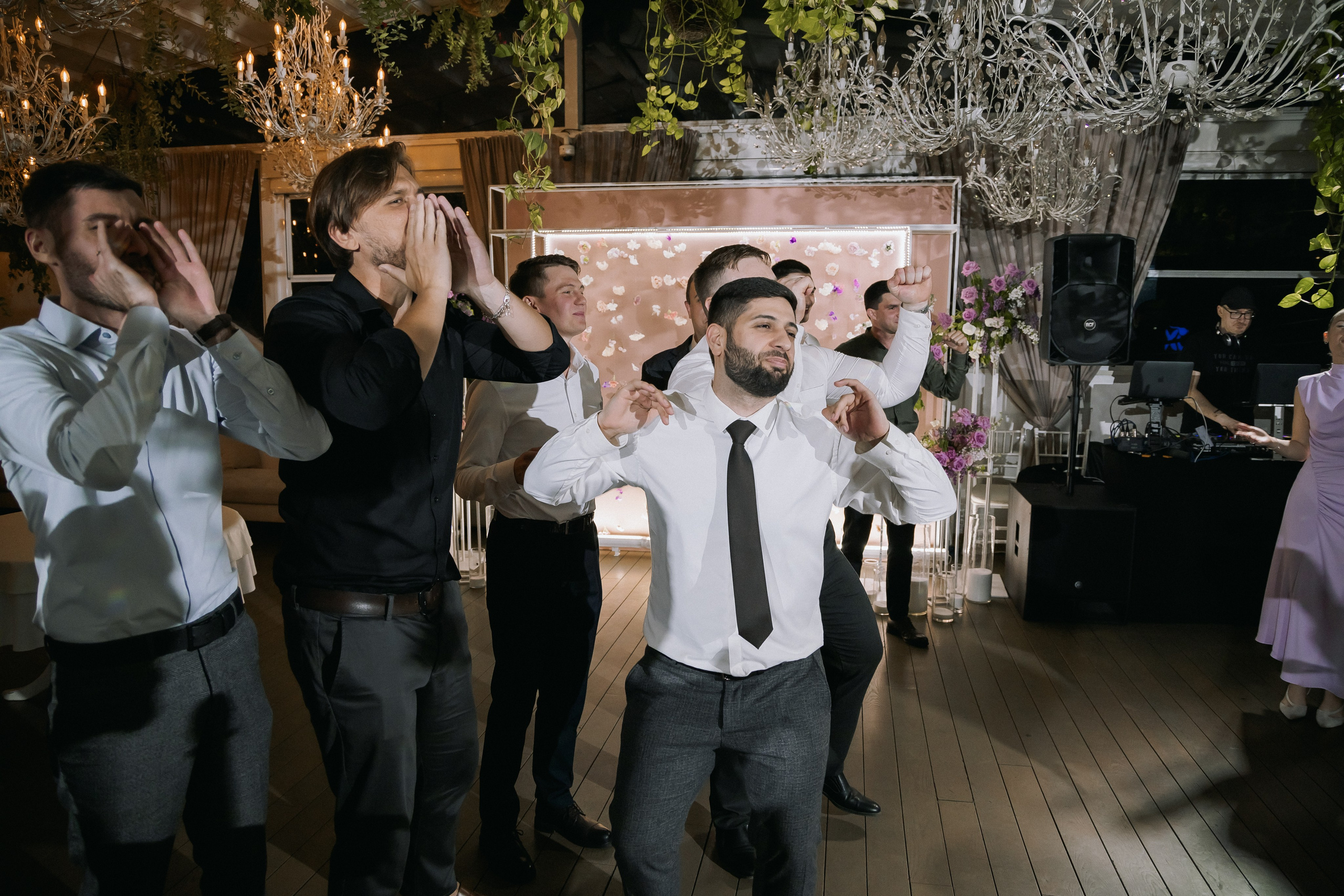 Яна и Святослав. Свадебный день. Свадебная фотография. Арина Рубах