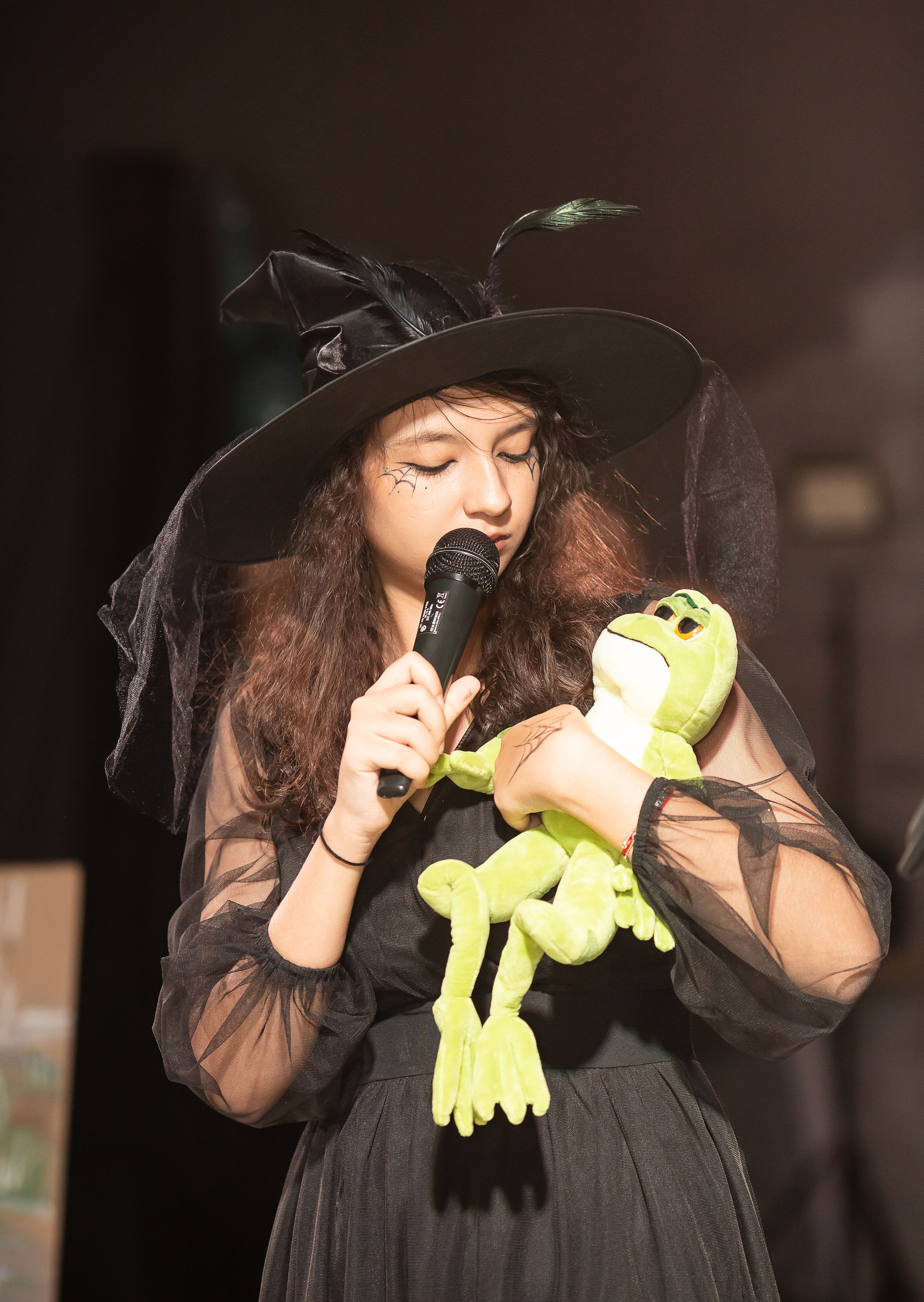 Верхом на помеле спектакль интерактивный. Семейный и детский фотограф Анна Петракова