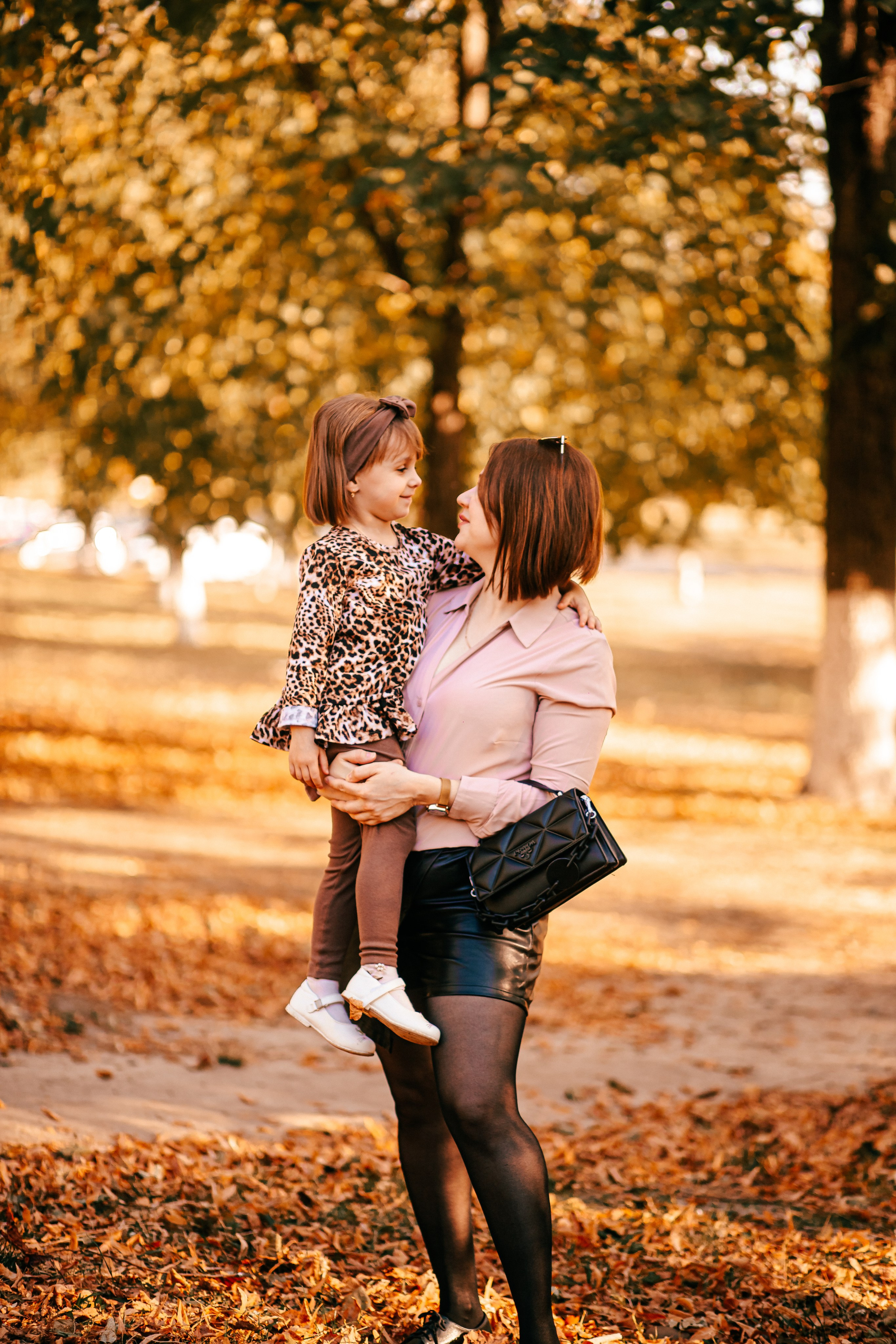 Семейная фотосессия в парке. Свадебный фотограф Кропоткин Краснодар