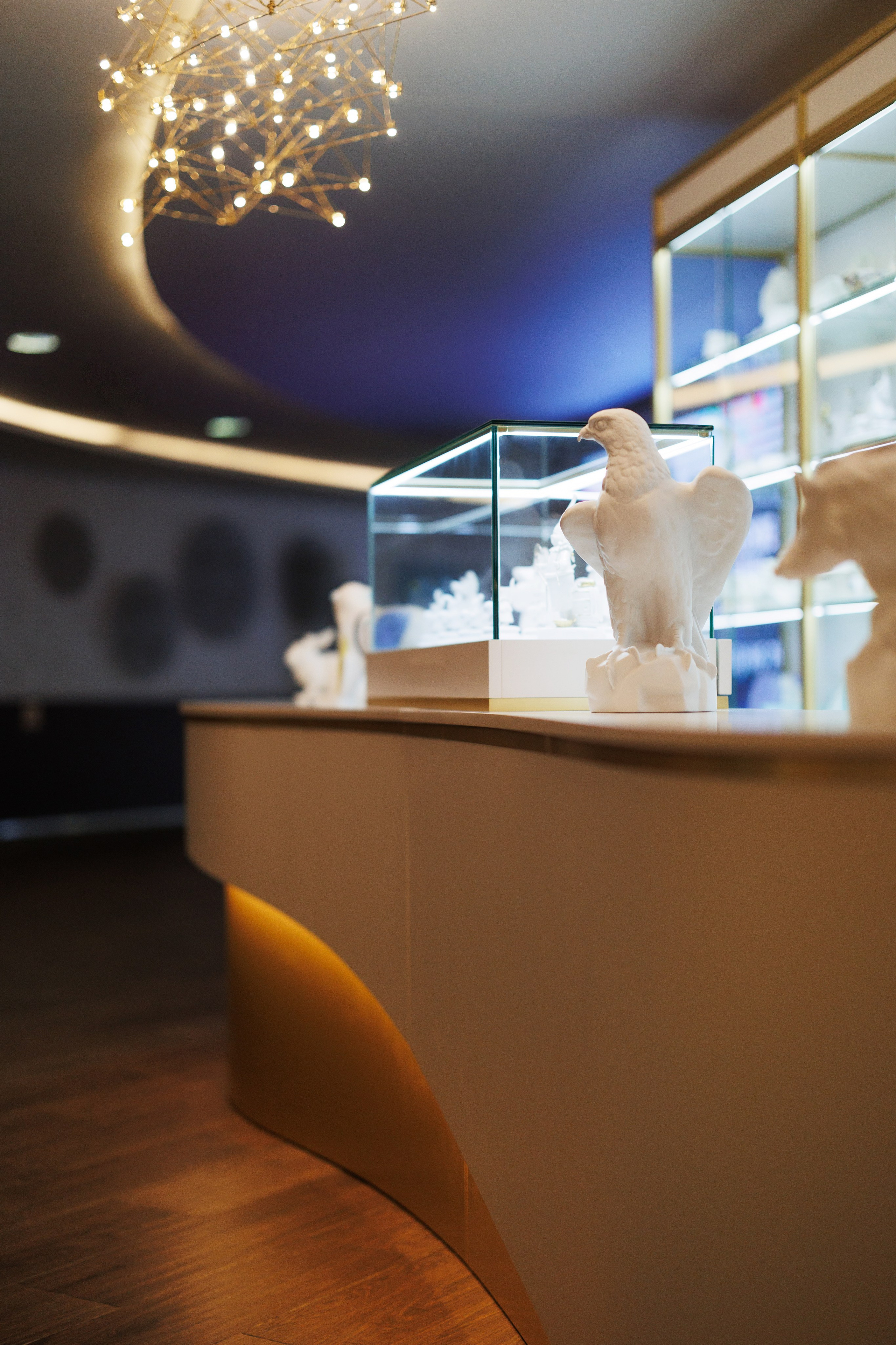 Ювелирная стойка, аэропорт Пулково, СПБ. Davvero