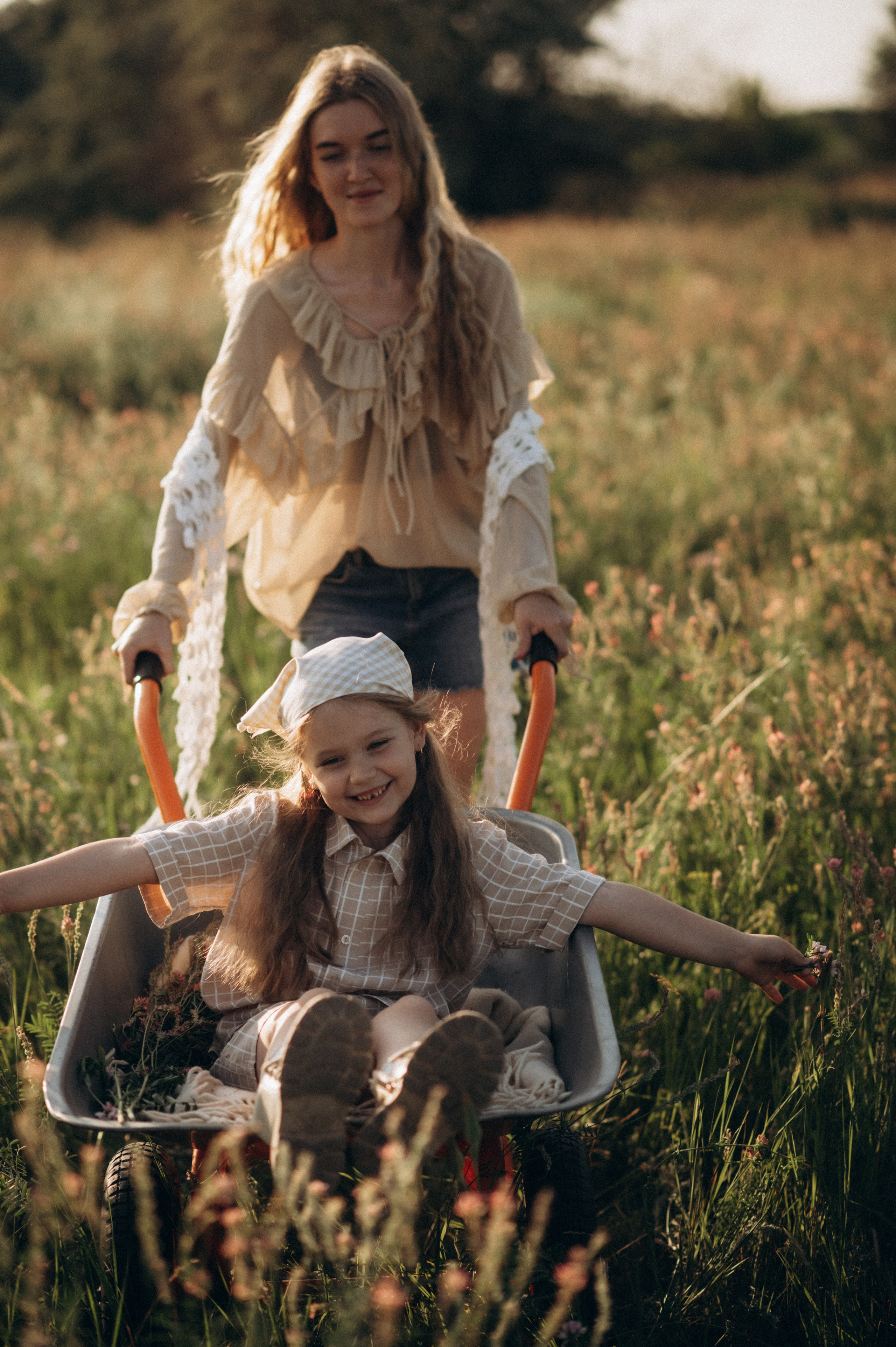 Летний вечер в деревне. Фотограф Мария Стрелкова