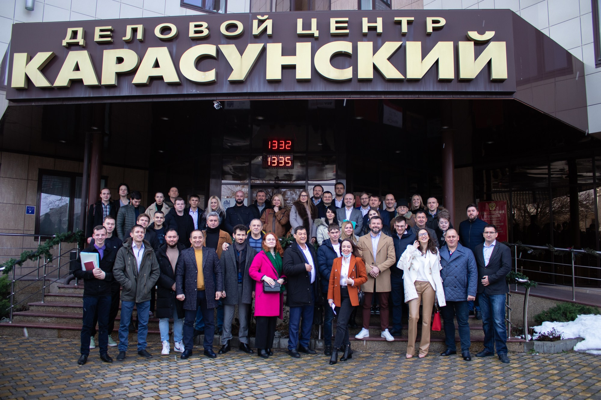 Встреча с Владиславом Даванковым и «Опора России». Репортажный, промышленный и маркетплейс-фотограф Дмитрий Чернат