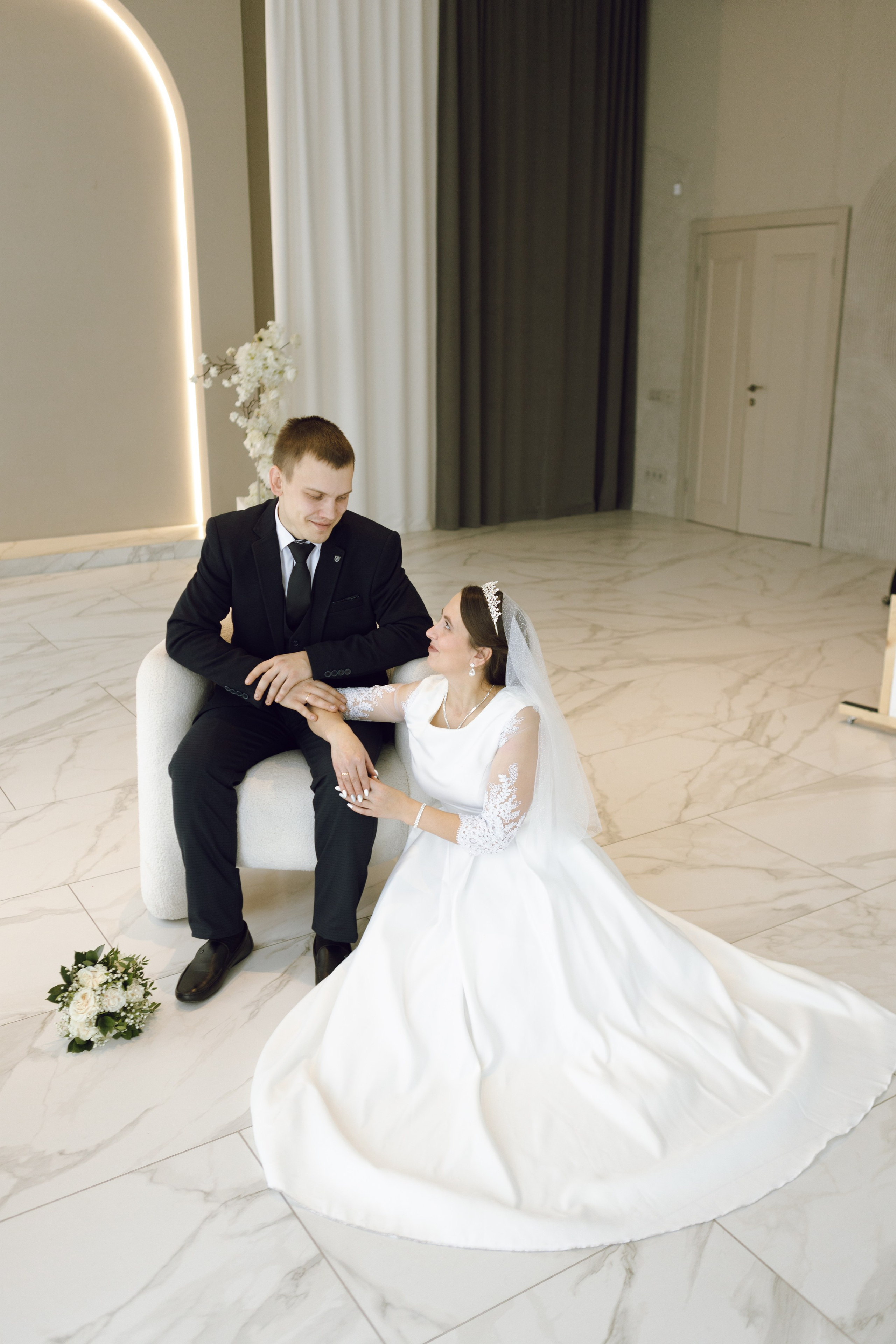 Кристина и Владислав. Фотограф Челябинск Эвелина Ганага, съемка для бизнеса и маркетплейсов