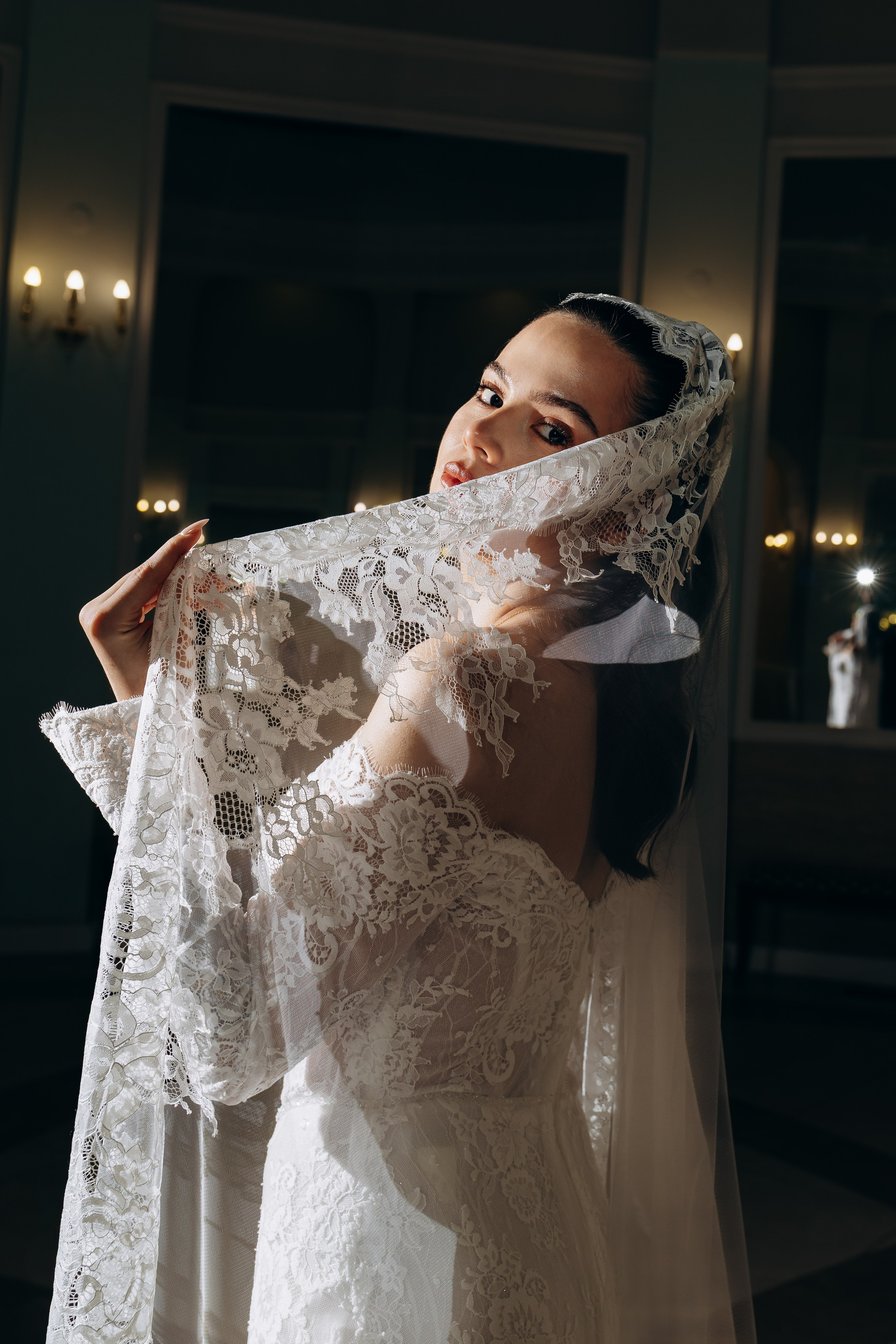 фотограф на свадьбу Казань, фотосессия в Чаше, букет невесты, образ жениха и невесты, кружевное платье