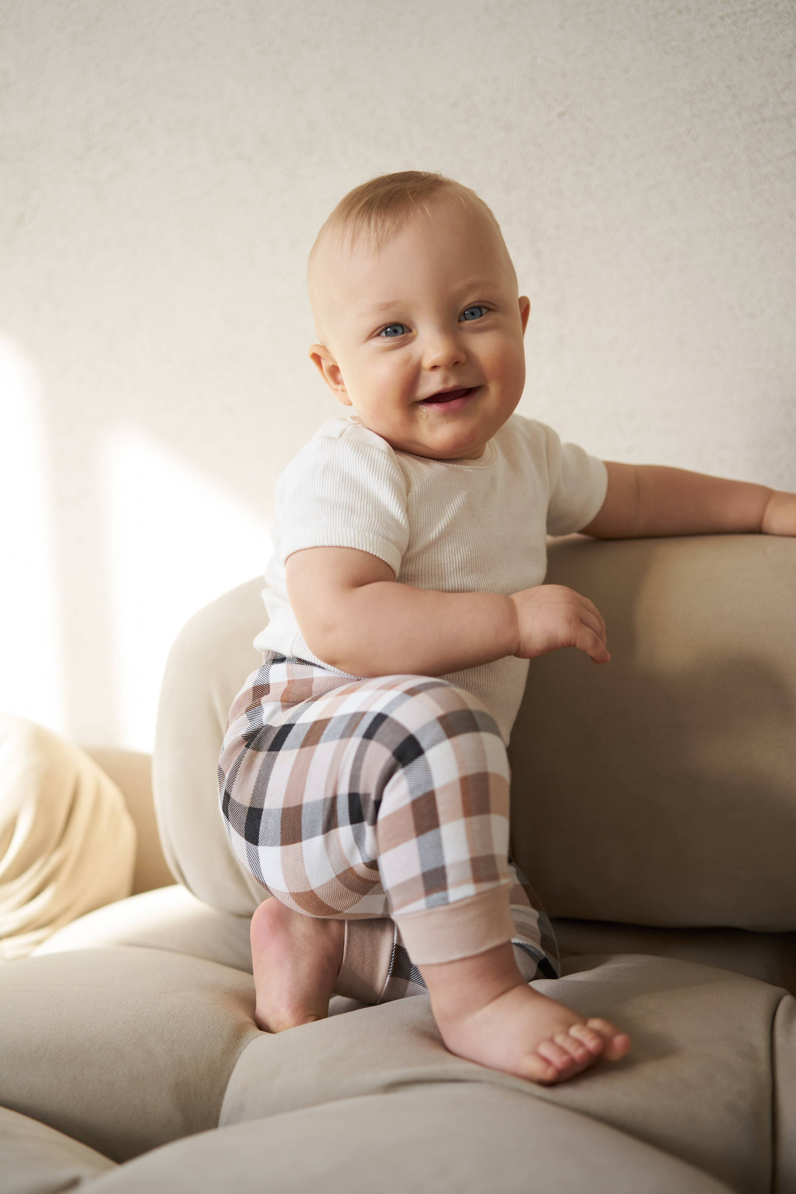 Семейная фотосессия в студии. Фотограф Екатеринбург Кокшарова Александра